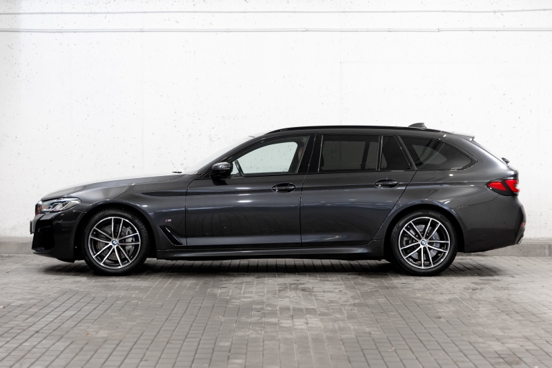BMW 530 2021