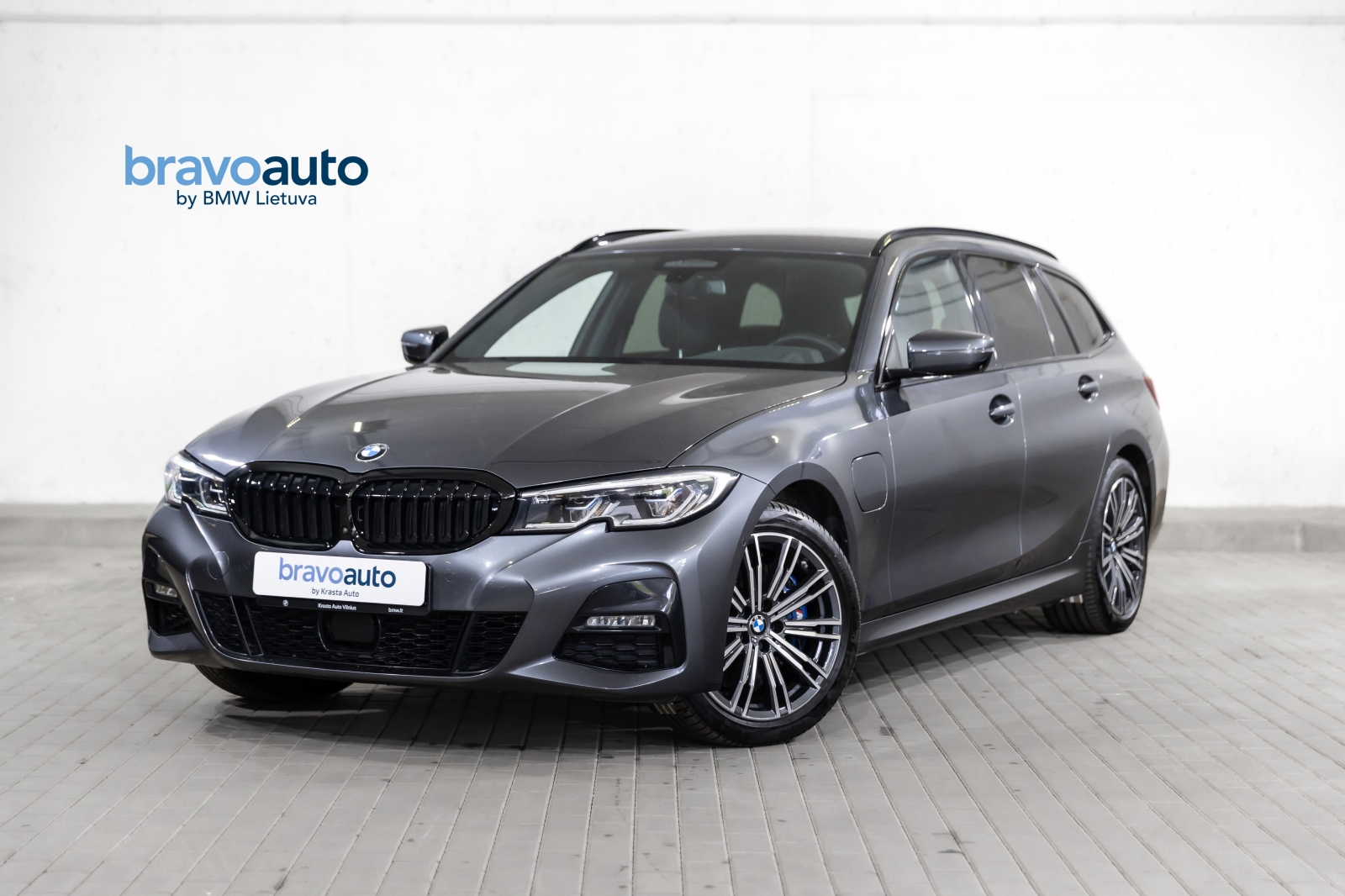 BMW 330 e