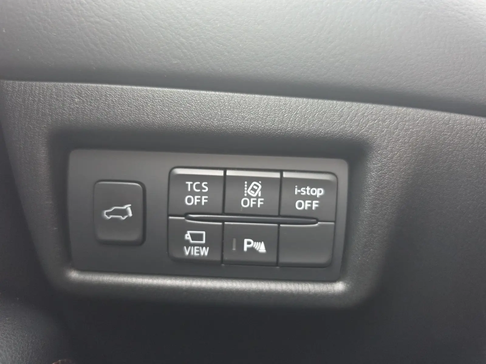 e3c395eb78068e55d0e0e64c77eb417e6a75eced31edc.jpg