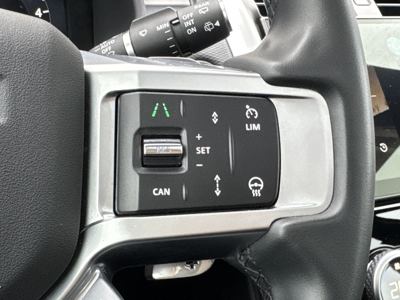 Land Rover Discovery D250 Dynamic SE 3.0