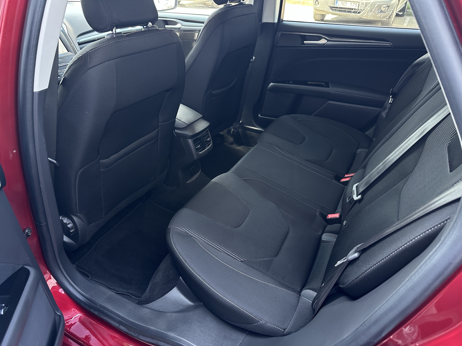 Ford Mondeo Hybrid
