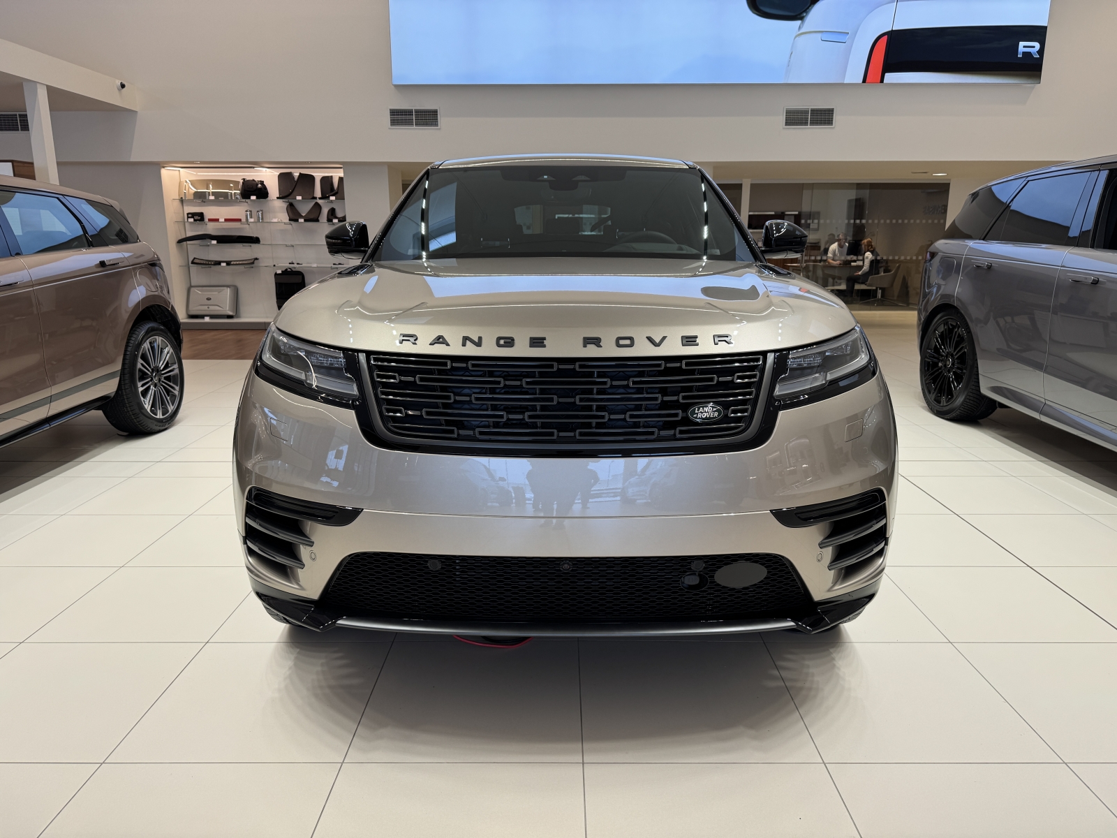 Land Rover Range Rover Velar Dynamic SE D300 MHEV