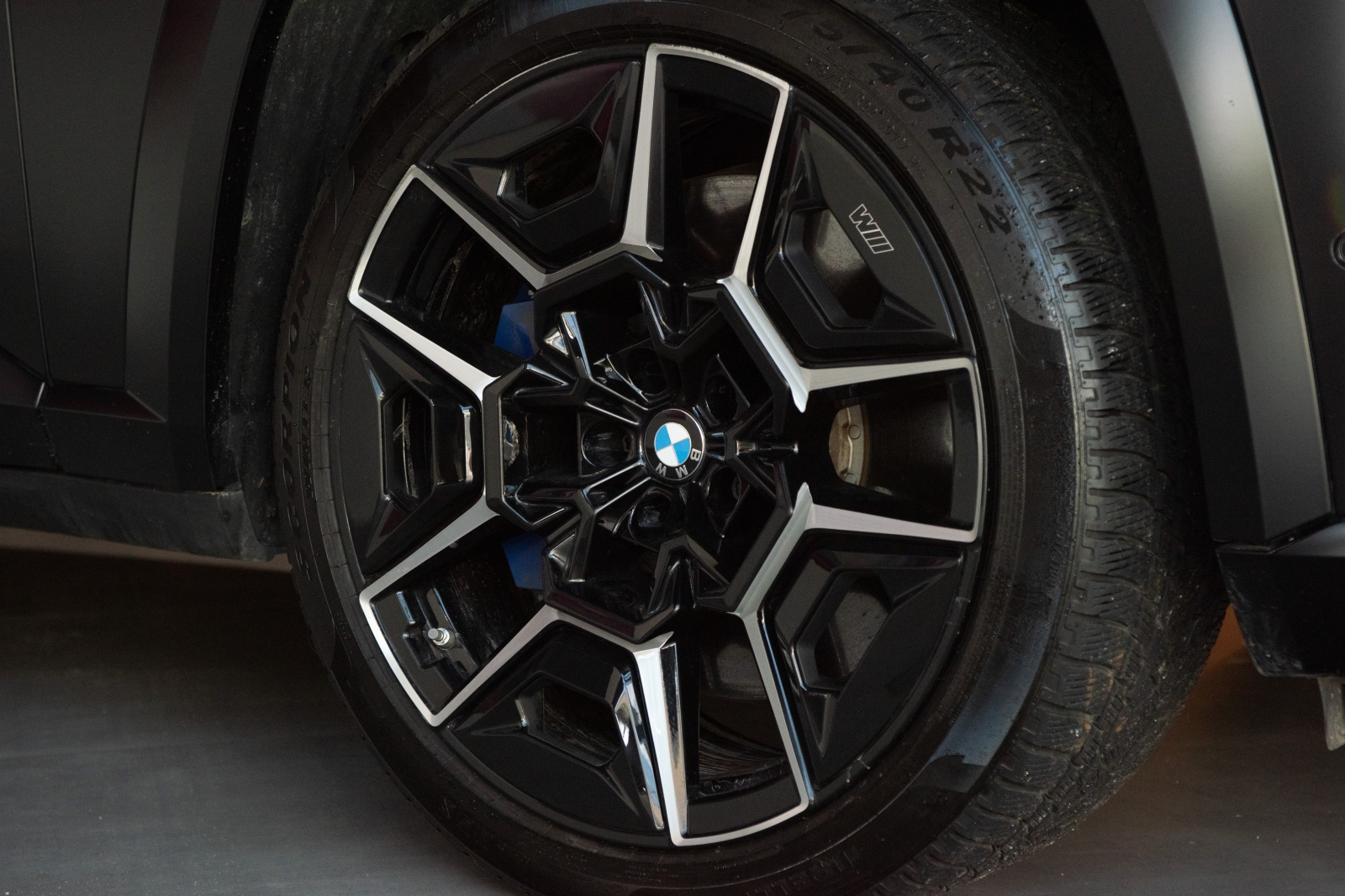 BMW XM