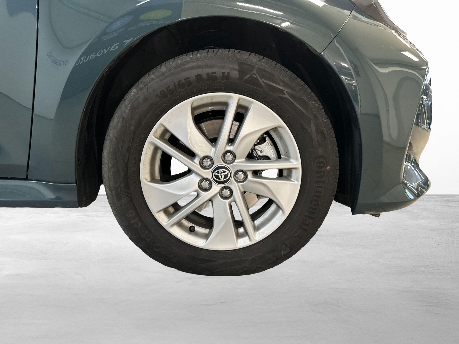 Toyota Yaris ACTIVE HYBRID