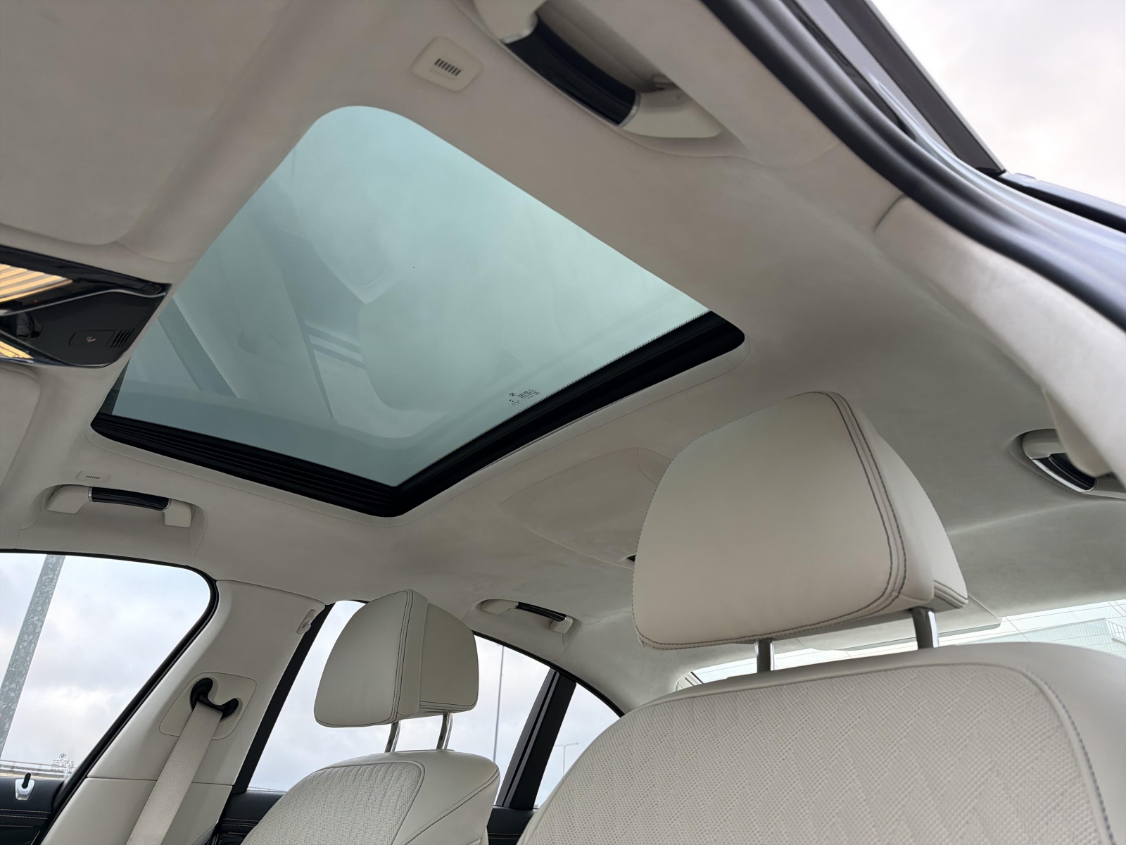 BMW 750 XDrive Individual