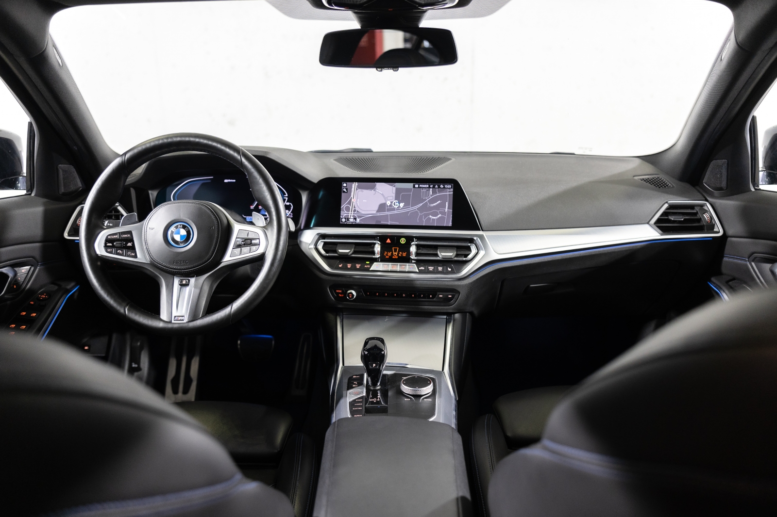 BMW 330 e