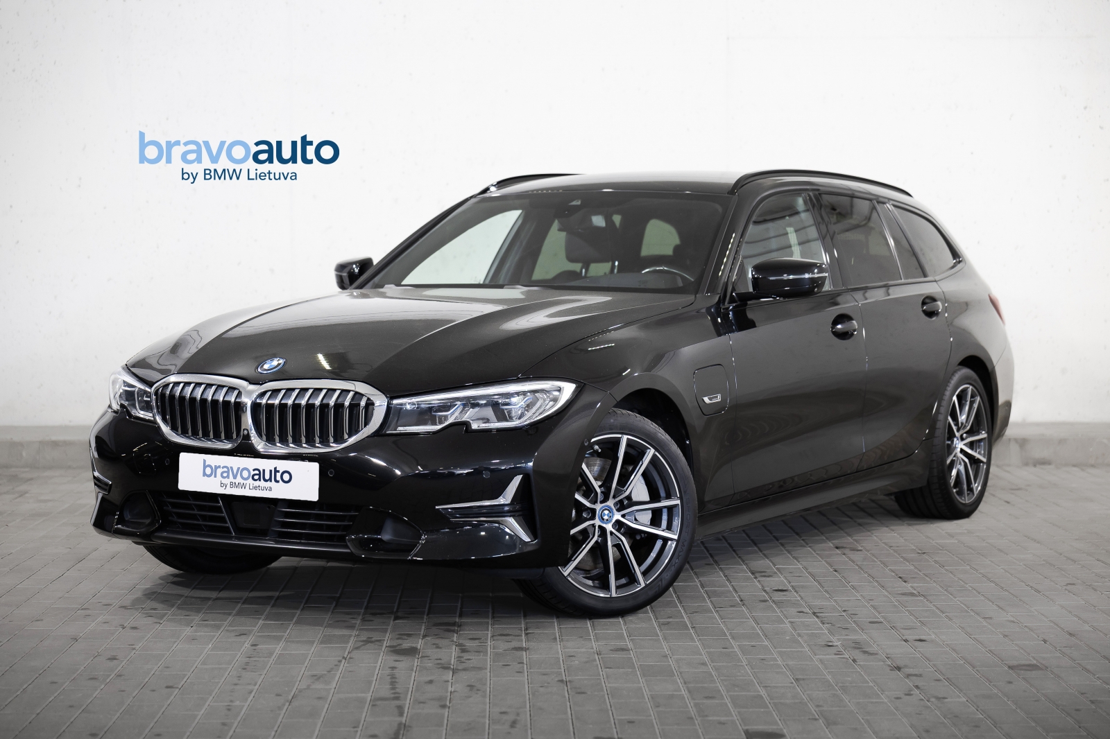 BMW 330 e