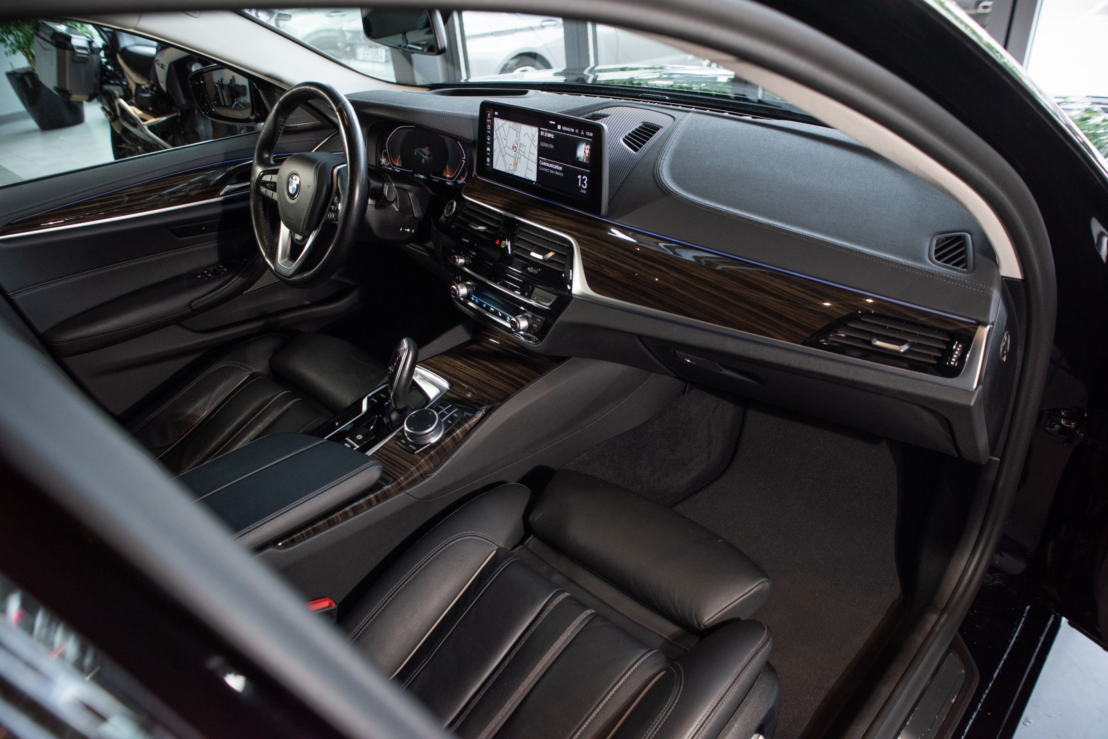 BMW 530