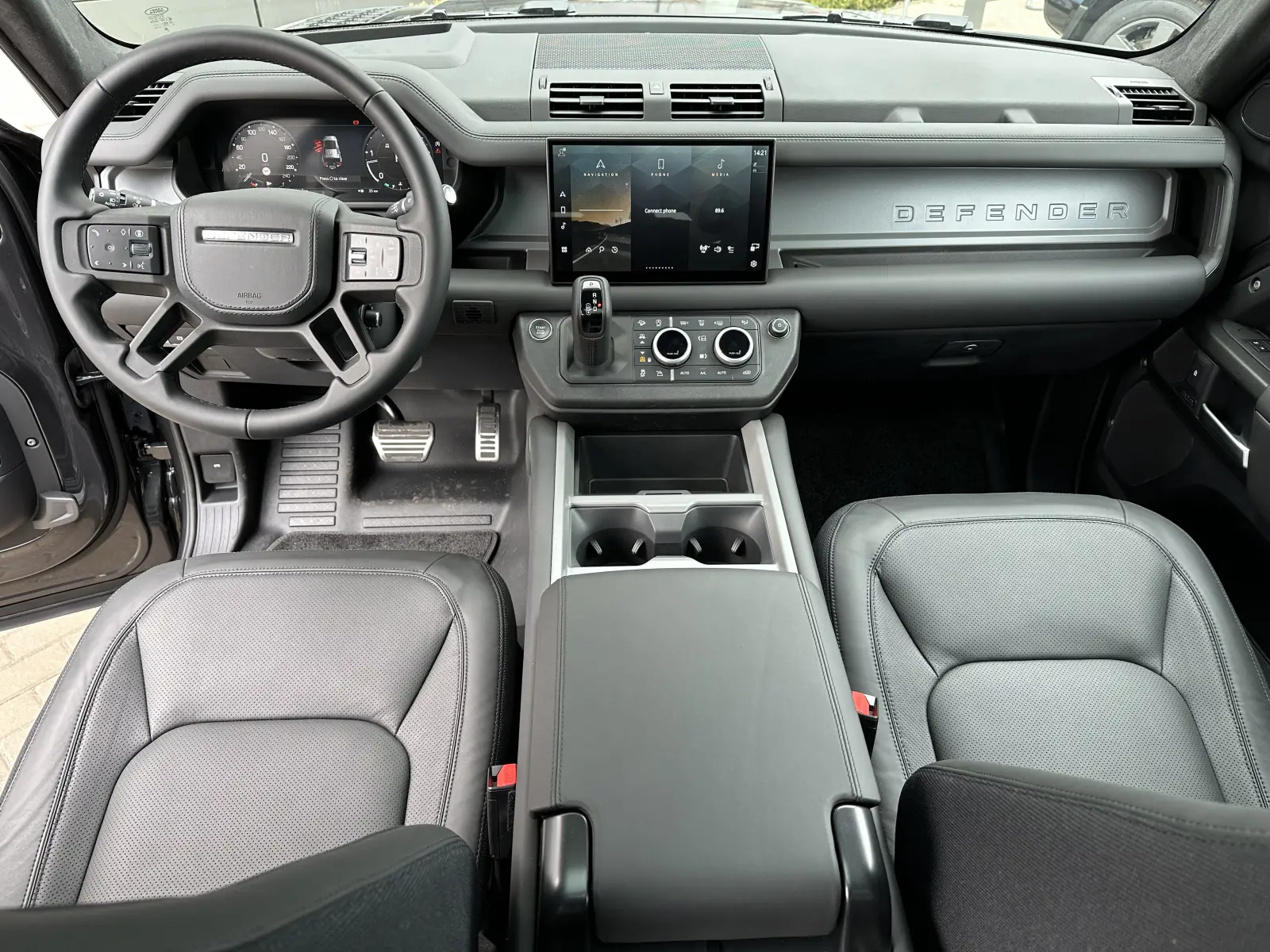 Land Rover Defender D300