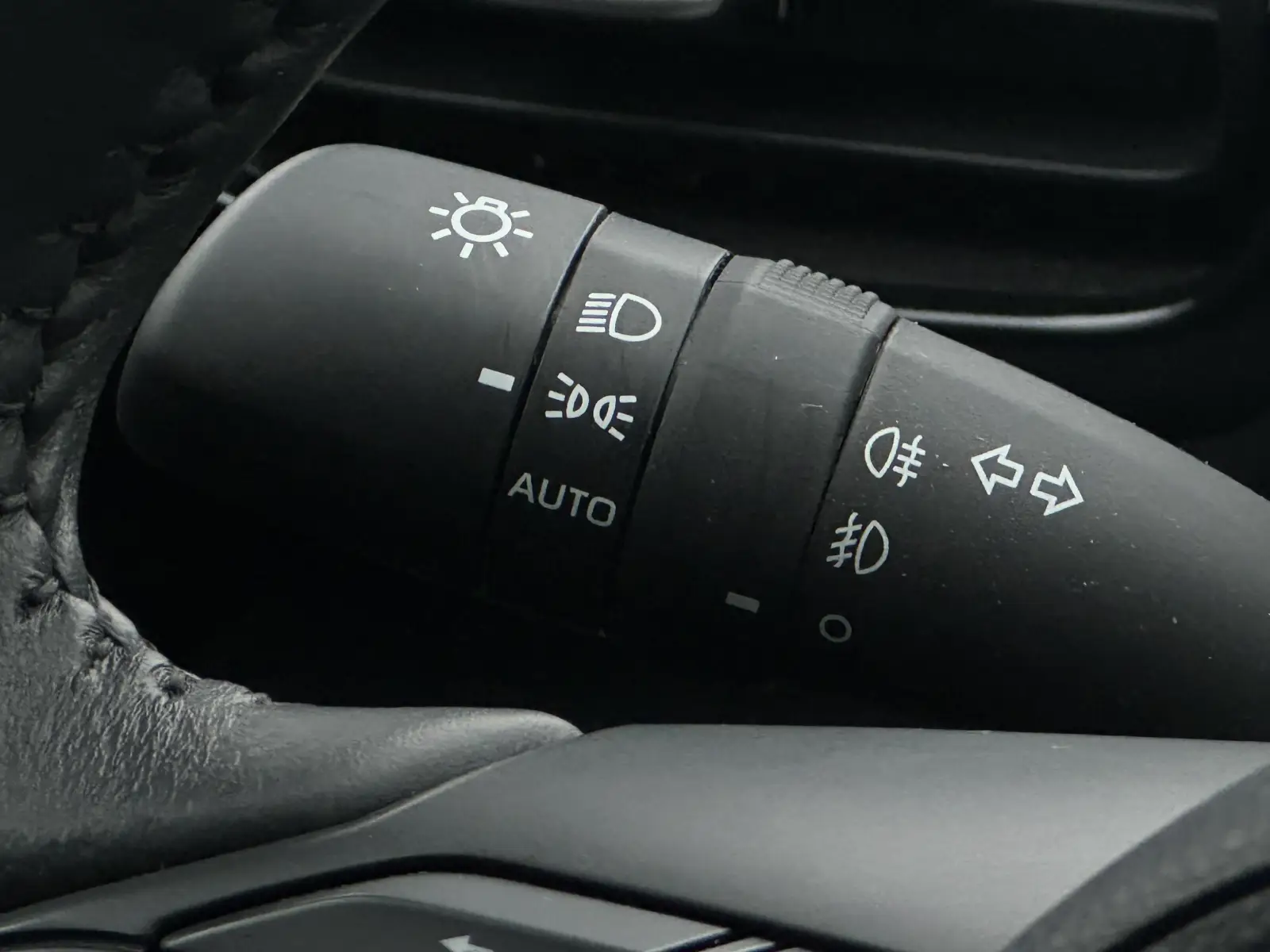 Mazda 2 Hybrid Homura