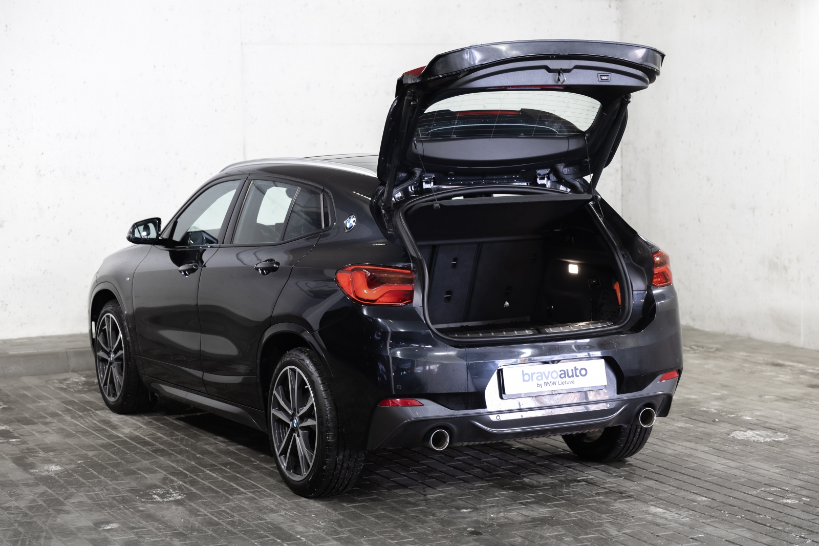 BMW X2 xDrive20i