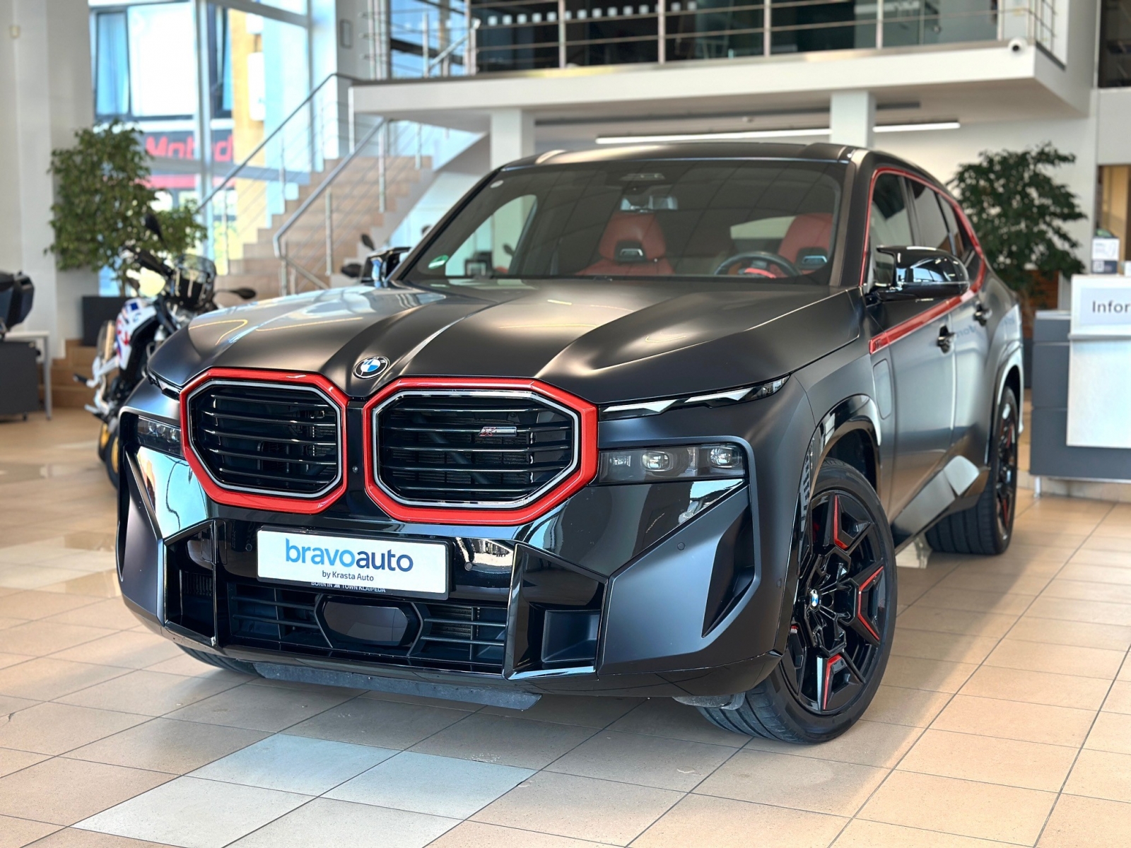 BMW XM BMW XM Label Red