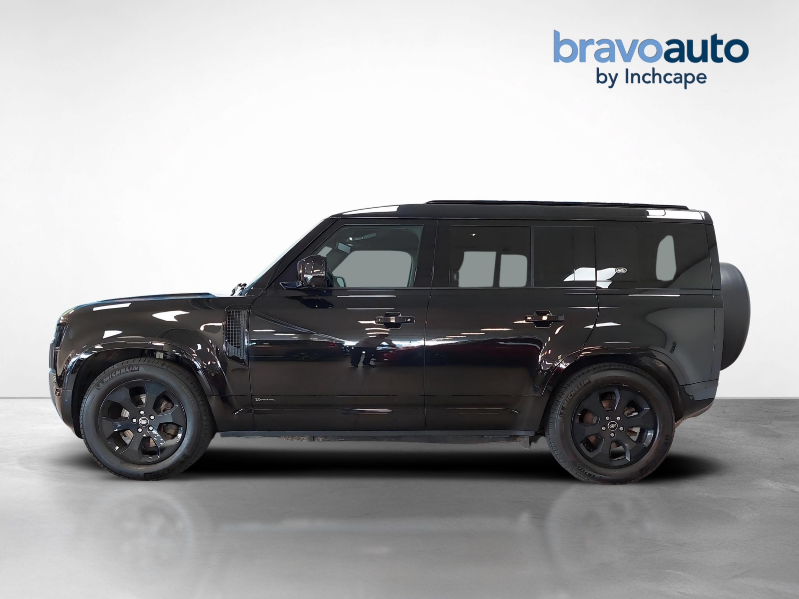 Land Rover Defender 110 D250 MHEV X-Dynamic HSE