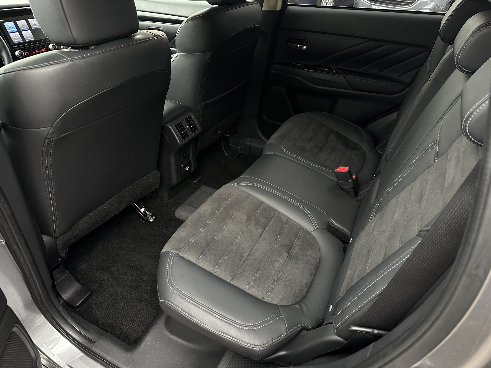 Mitsubishi Outlander Plug-In Hybrid