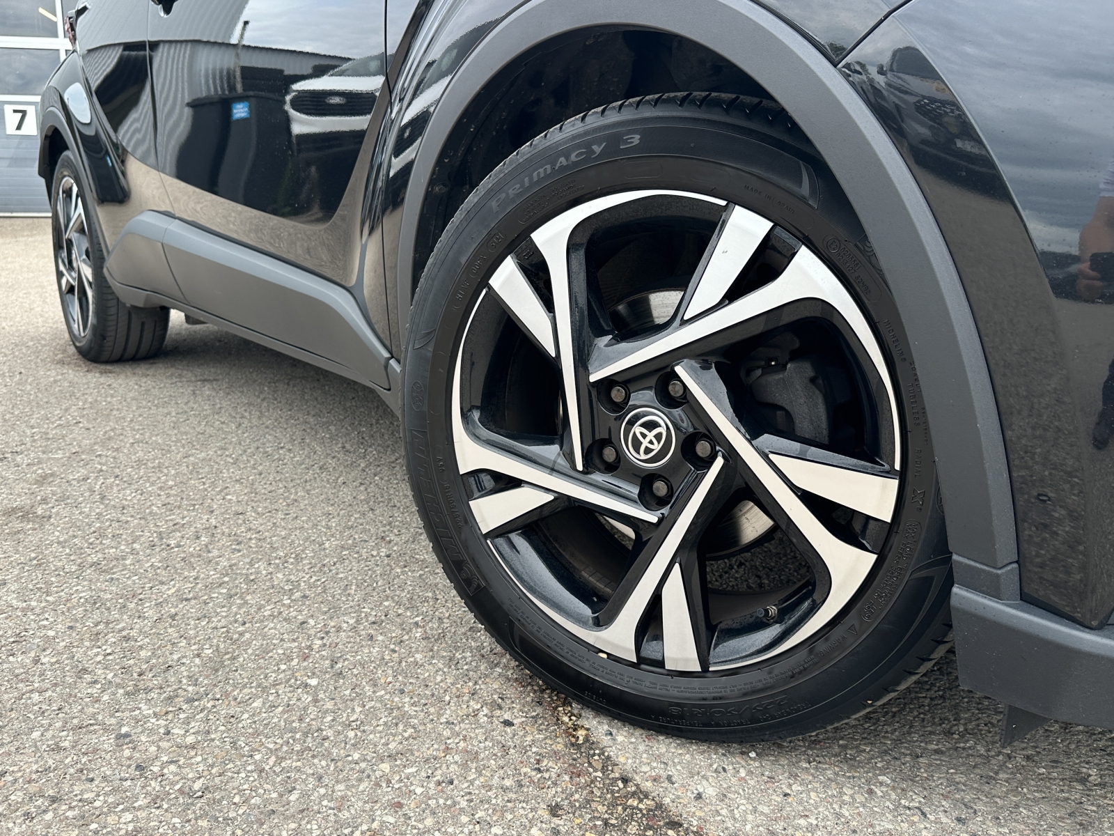Toyota C-HR Hybrid
