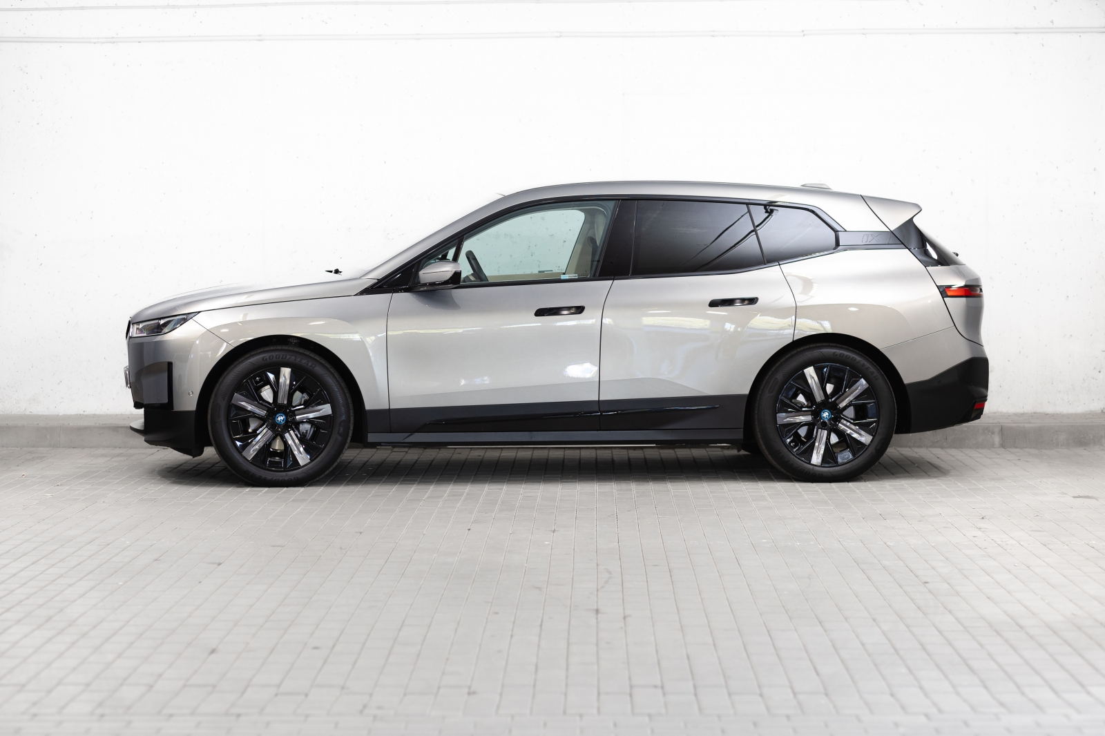 BMW iX xDrive50e