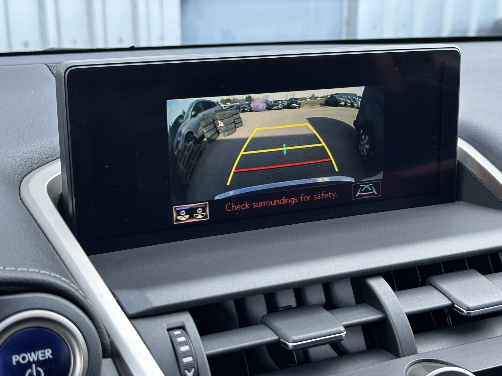 Lexus NX 300h Hybrid AWD