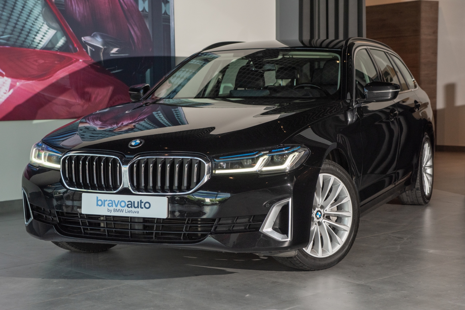 BMW 530
