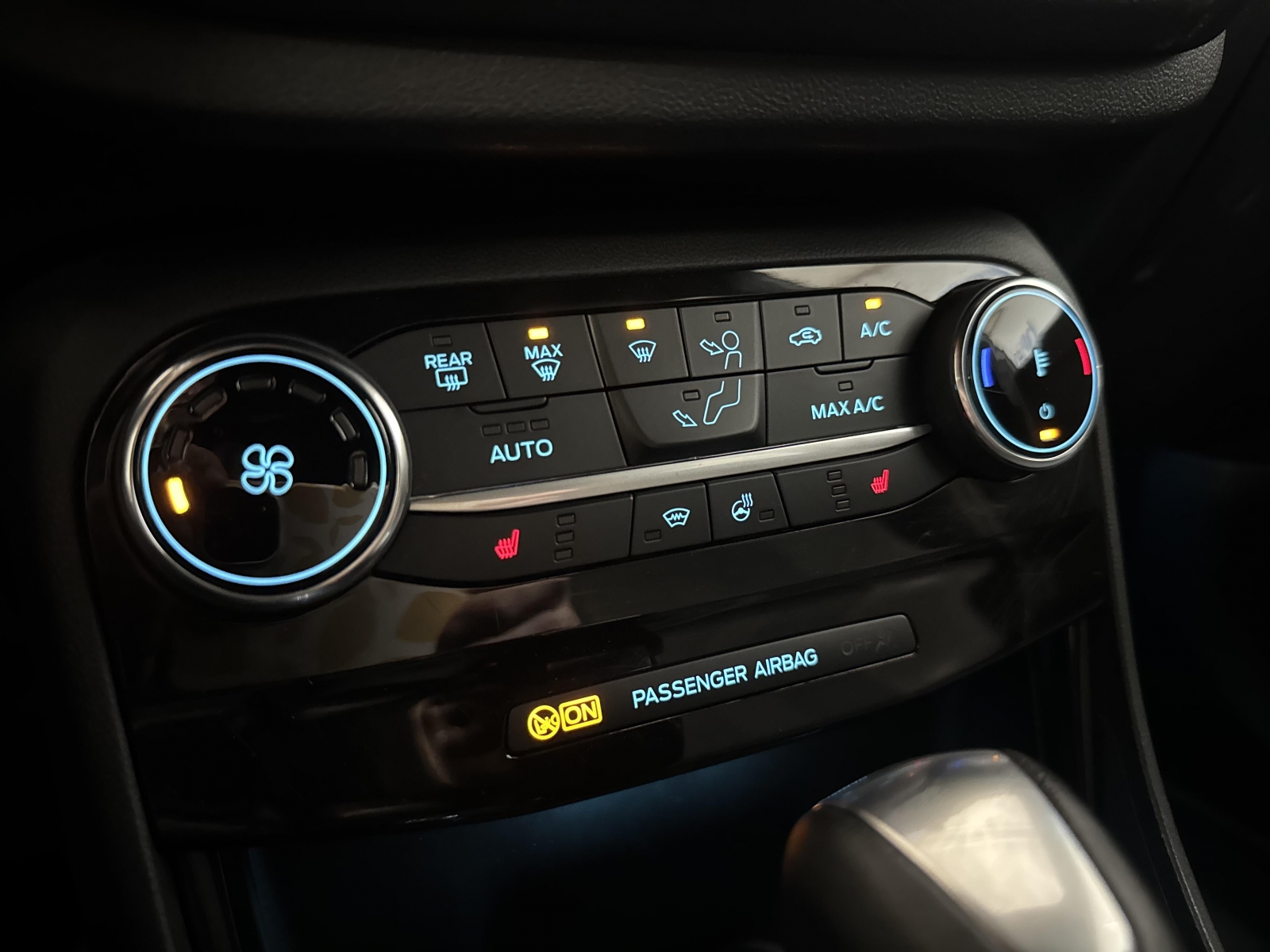 Ford Puma ST-LineX MHEV