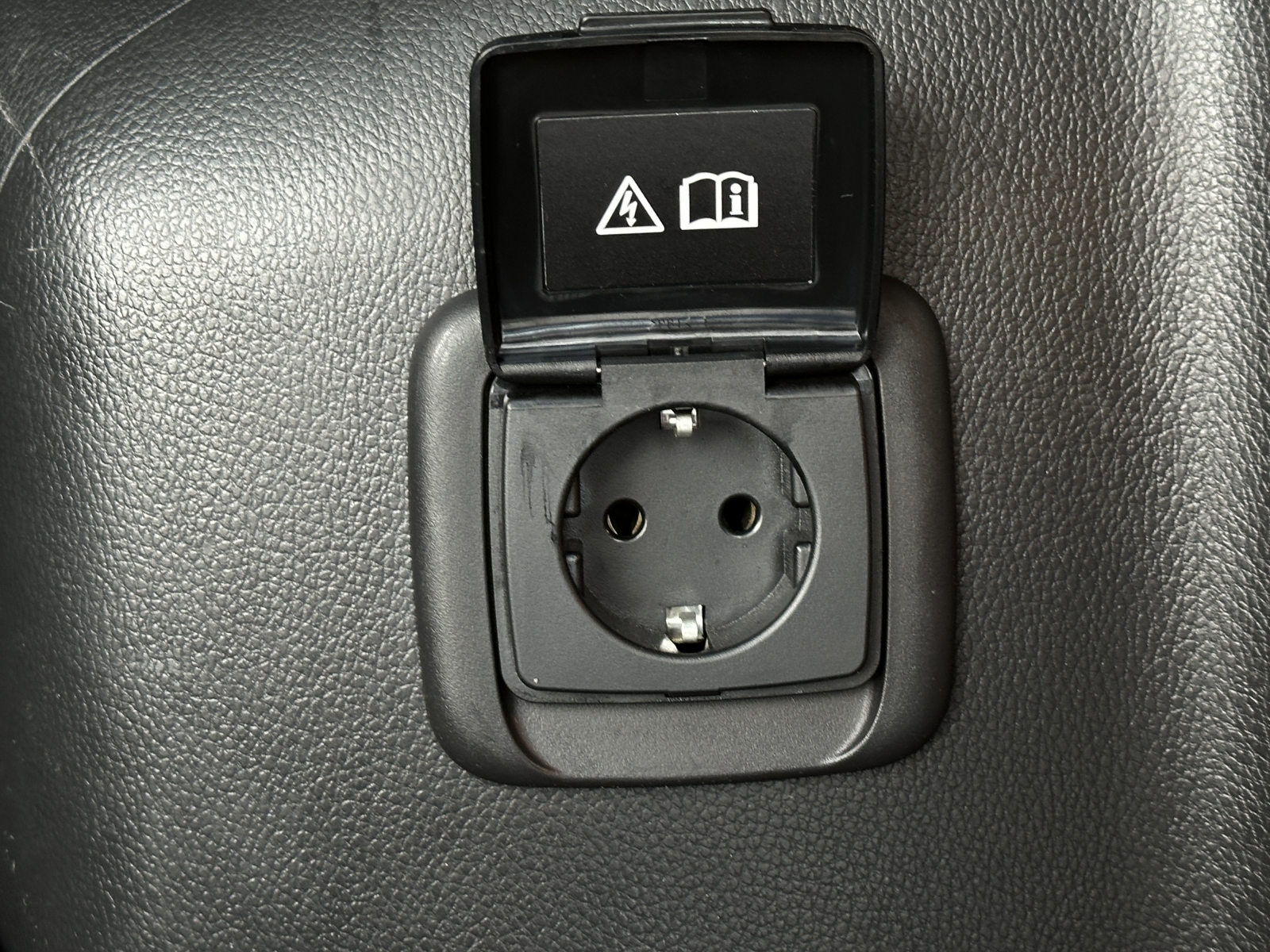 Mitsubishi Eclipse Cross PHEV AWD