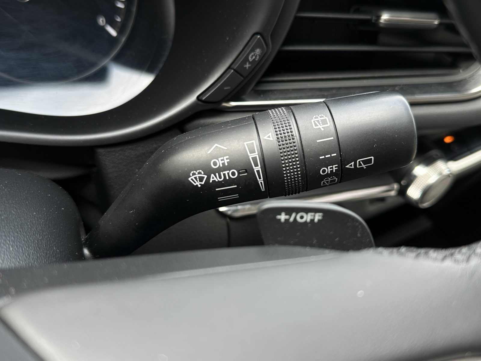 Mazda CX-30 Skyactiv-X Luxury