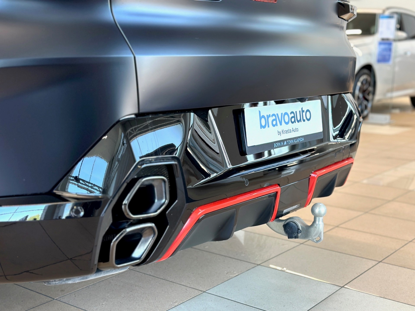 BMW XM BMW XM Label Red