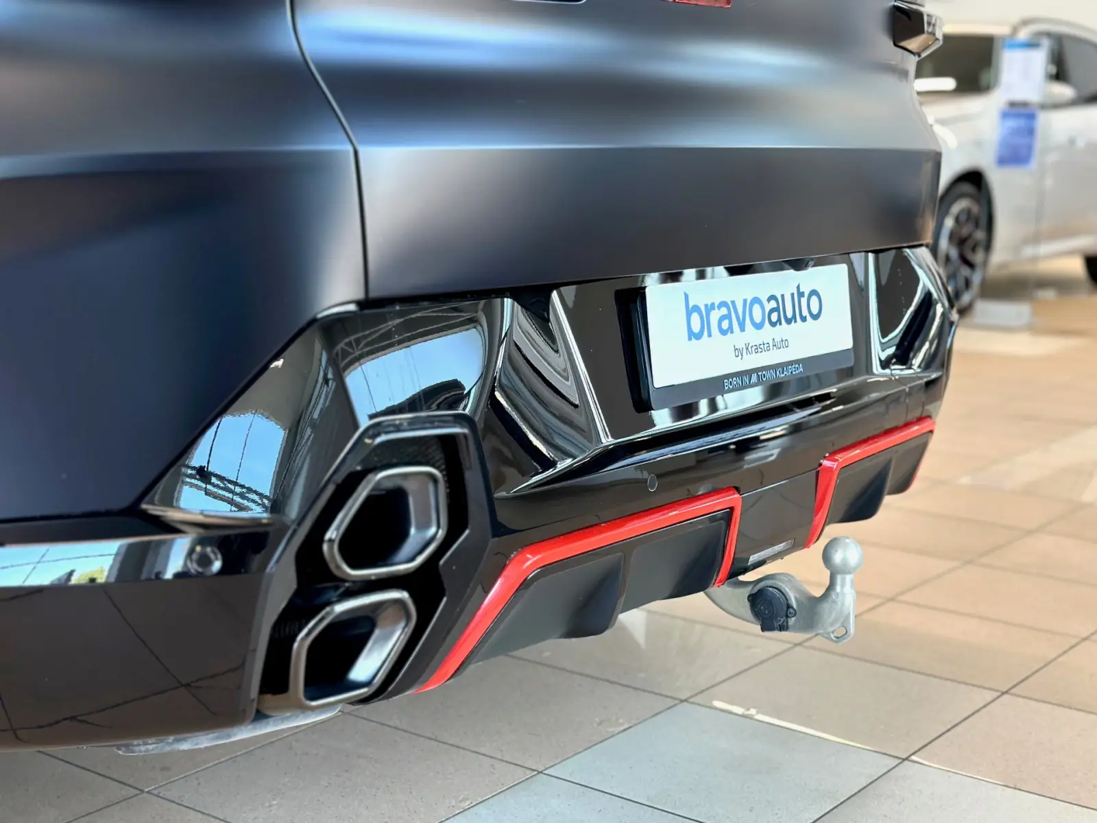 BMW XM BMW XM Label Red