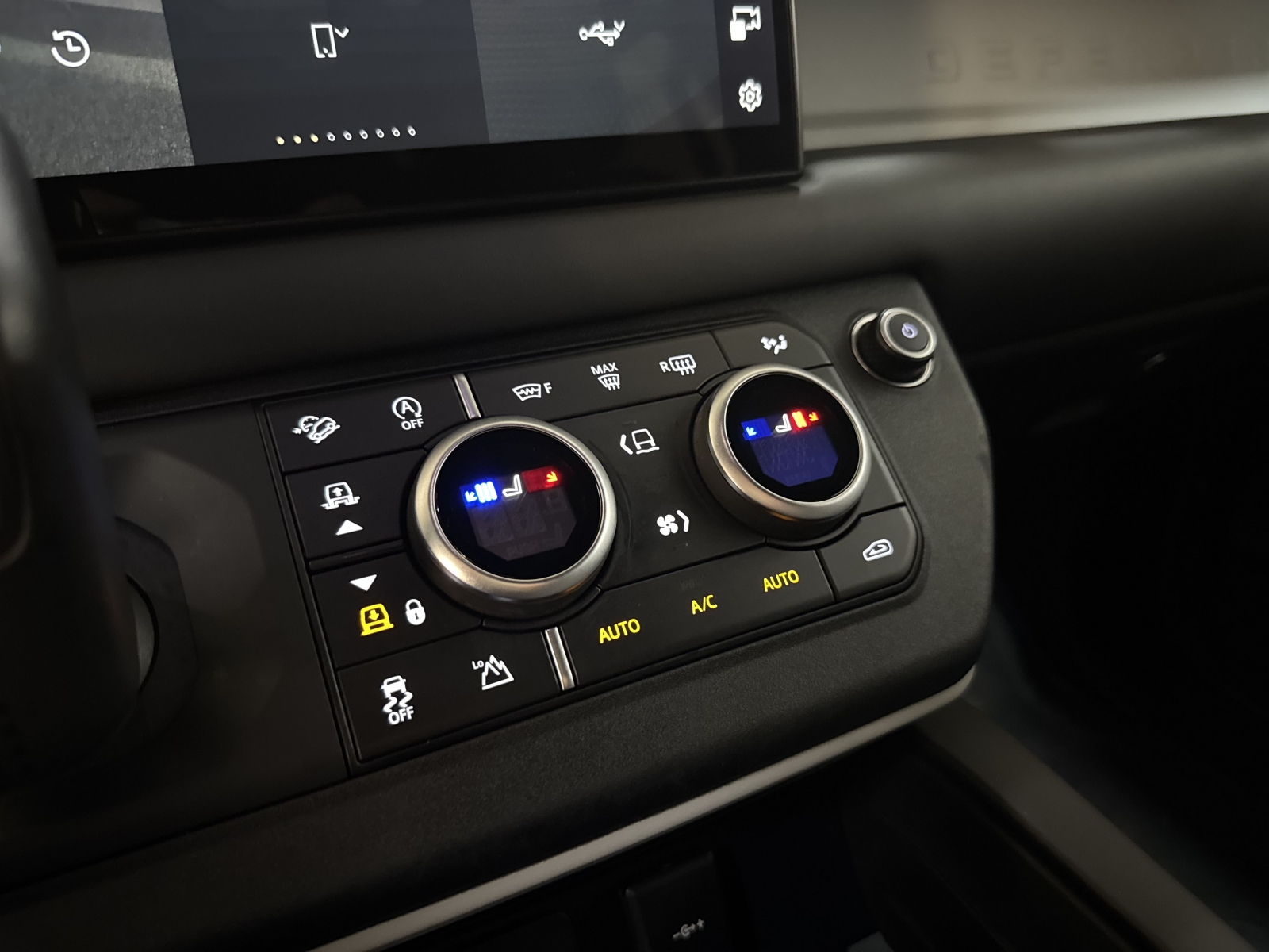 Land Rover Defender 110 D300 MHEV X-Dynamic SE