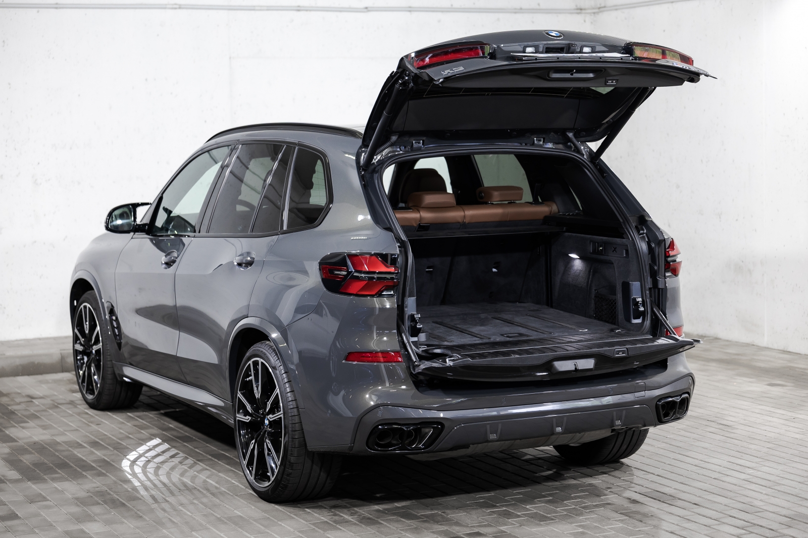 BMW X5 M60i xDrive