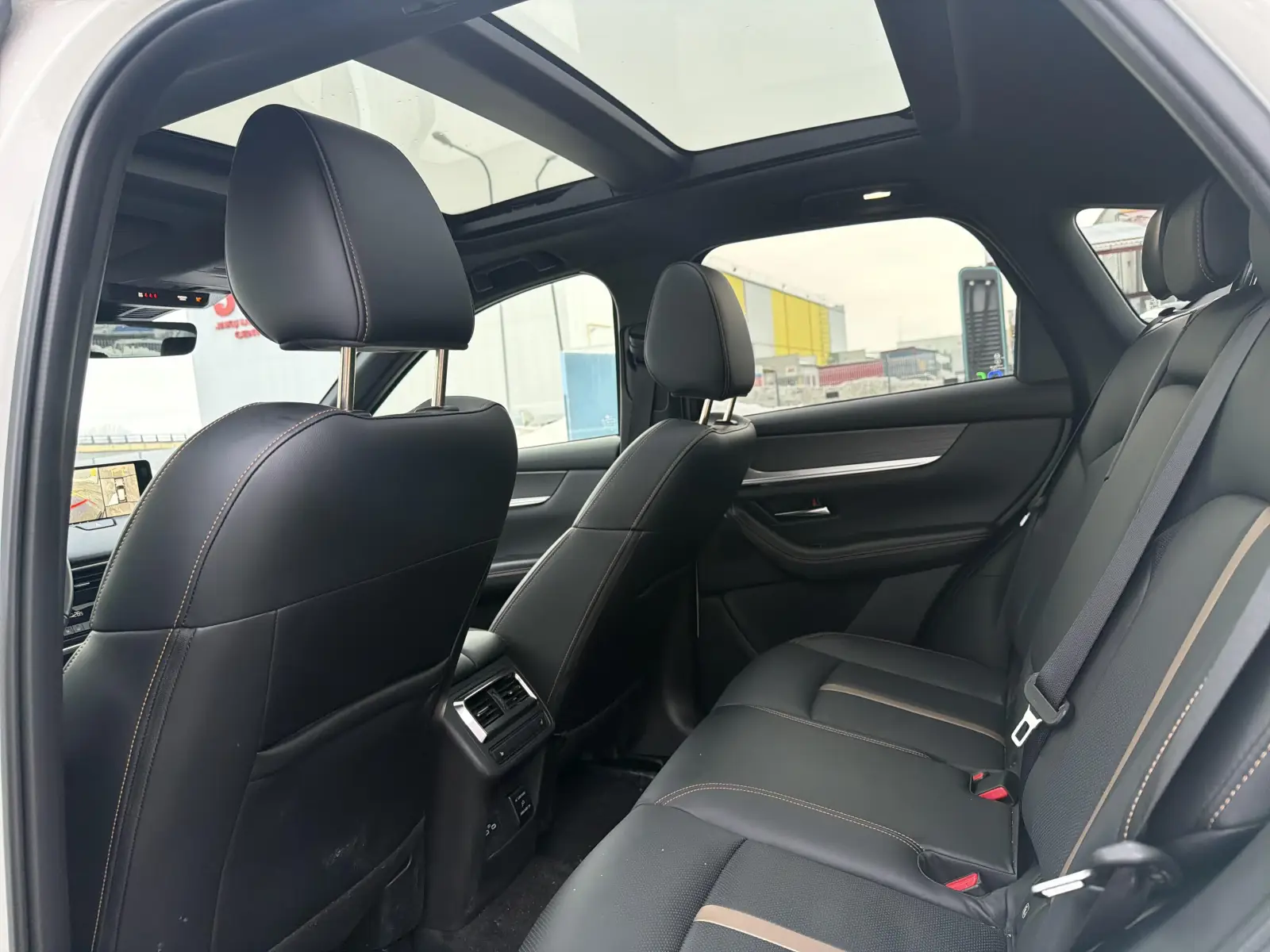 706fac86534155ae8d49c1d634f6e60d69a68626ee9d3.jpg