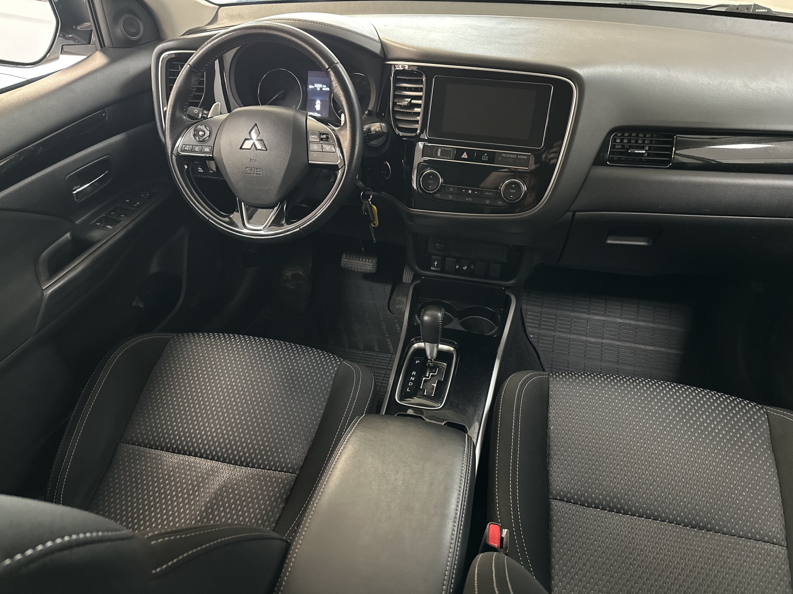 Mitsubishi Outlander Intense AWD