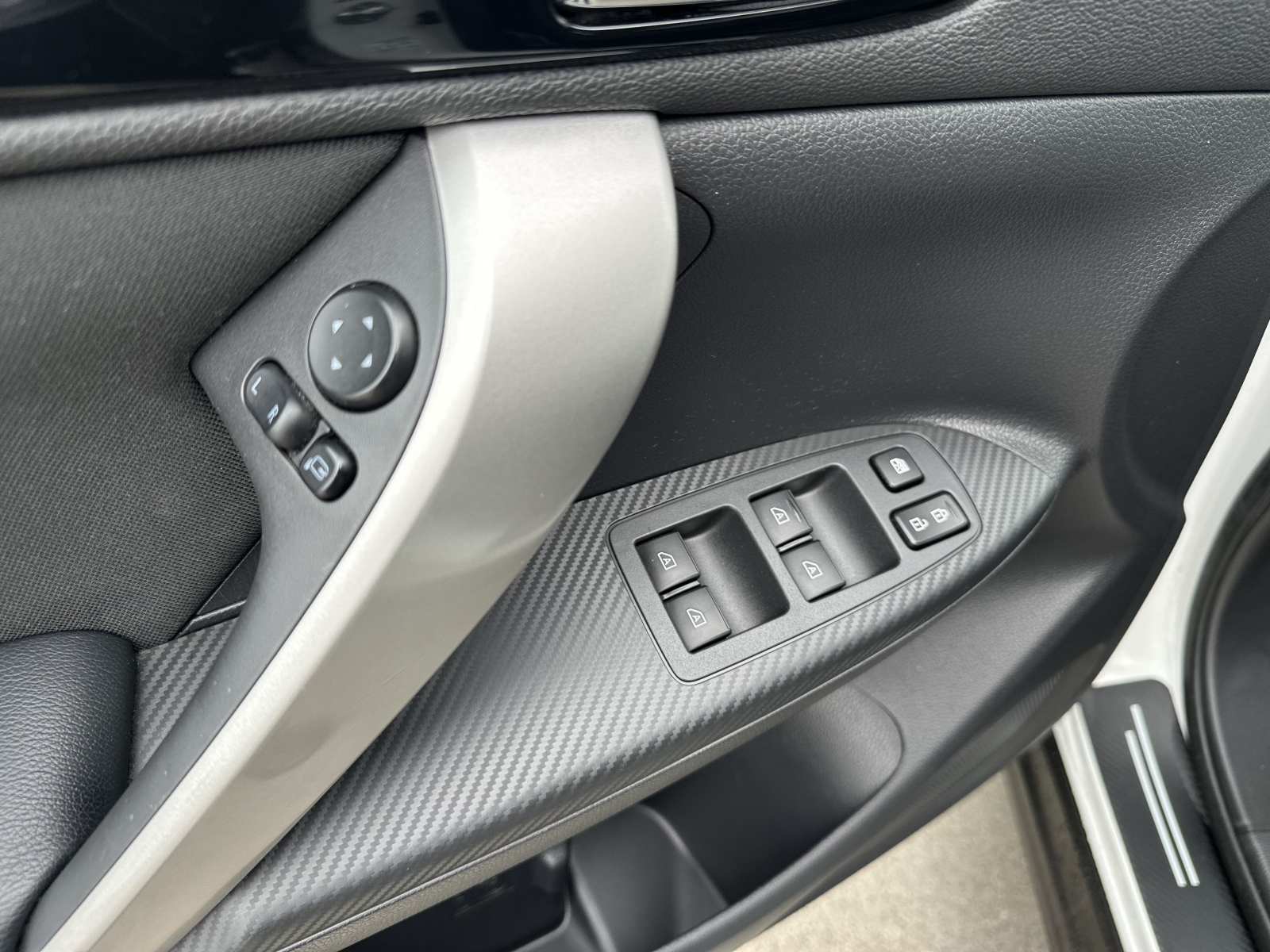 Mitsubishi Eclipse Cross INTENSE