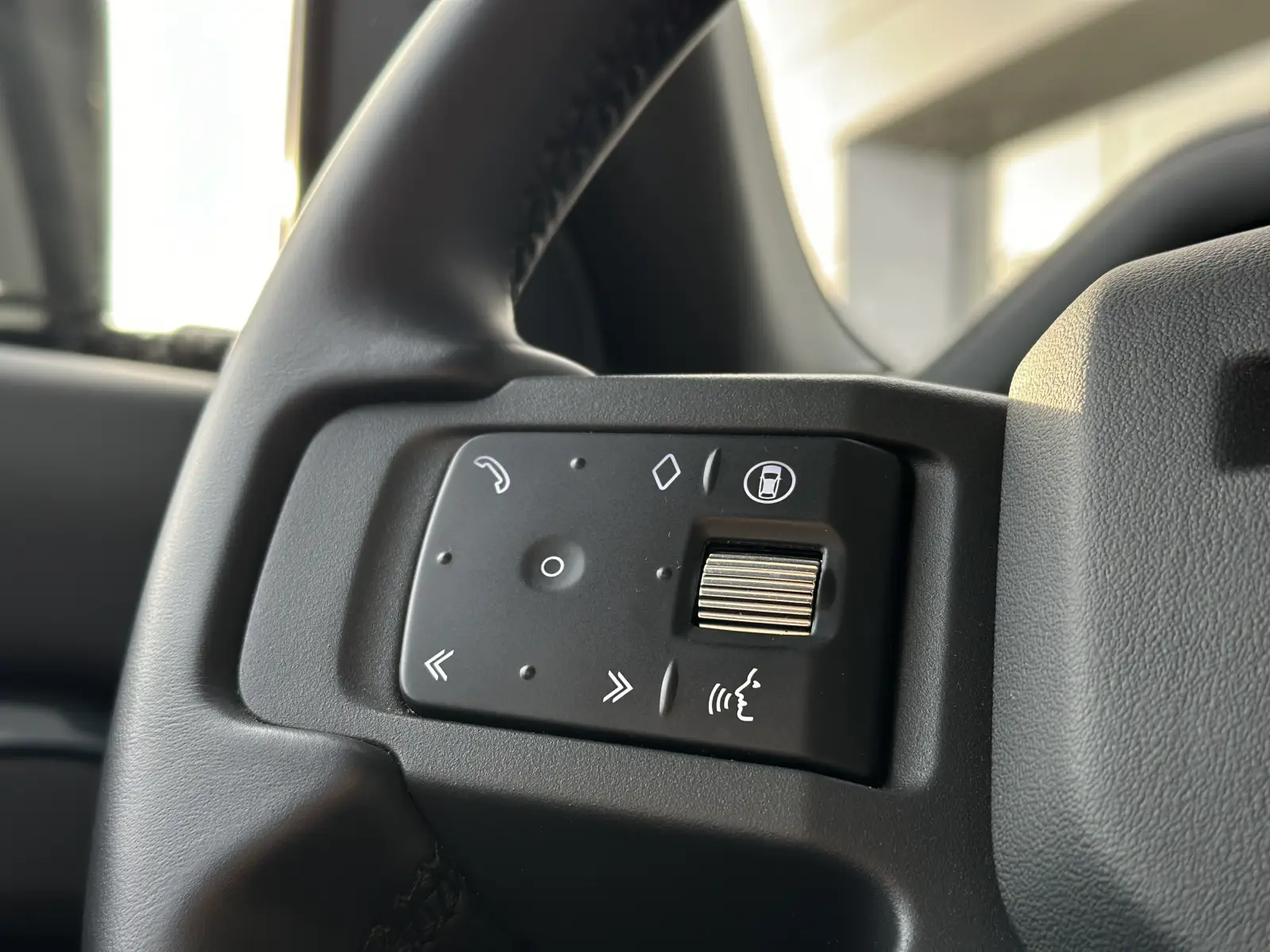 Land Rover Defender DEFENDER 90 D250 X-DYNAMIC HSE