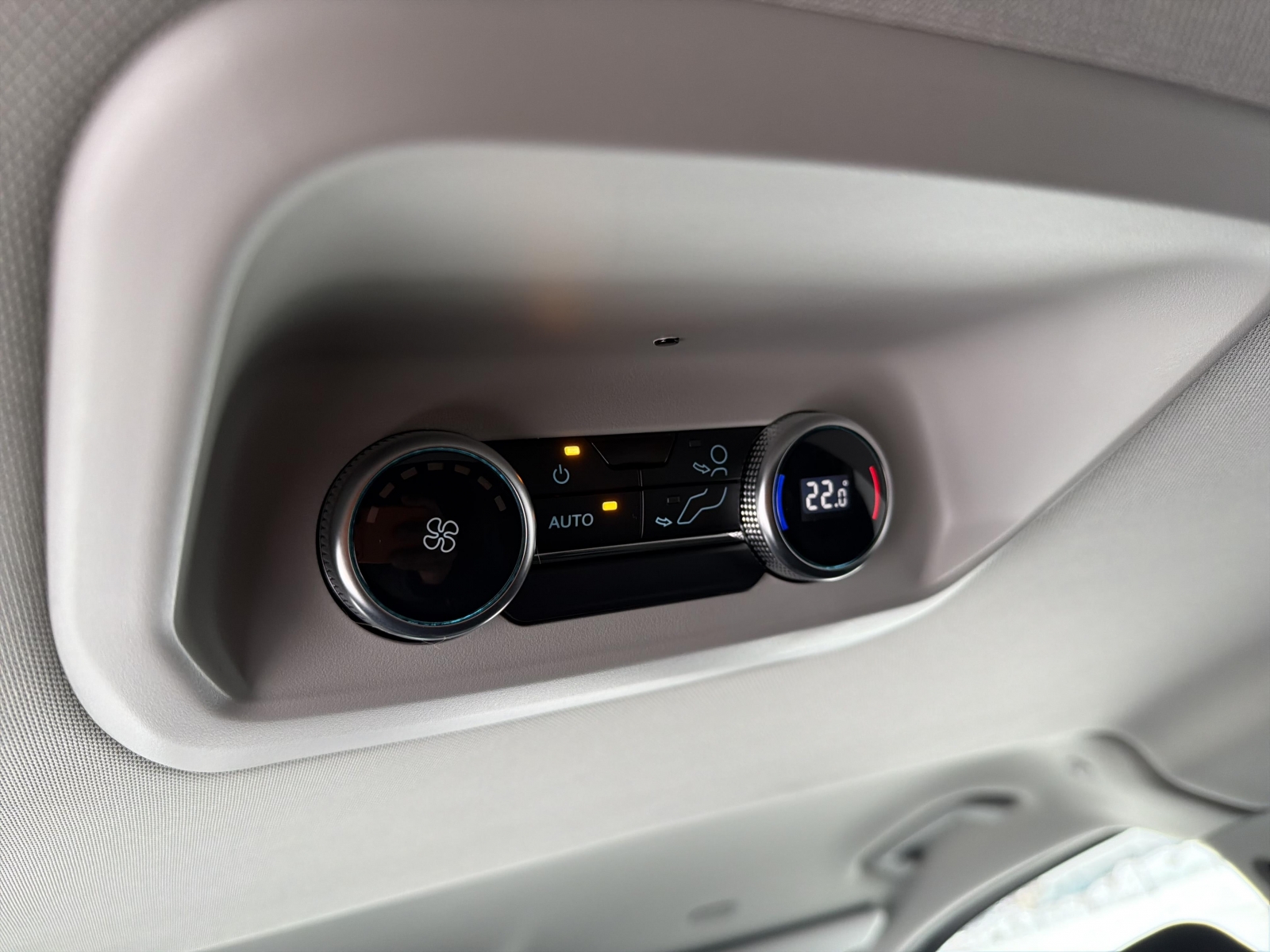 Ford Tourneo Custom Active 320L