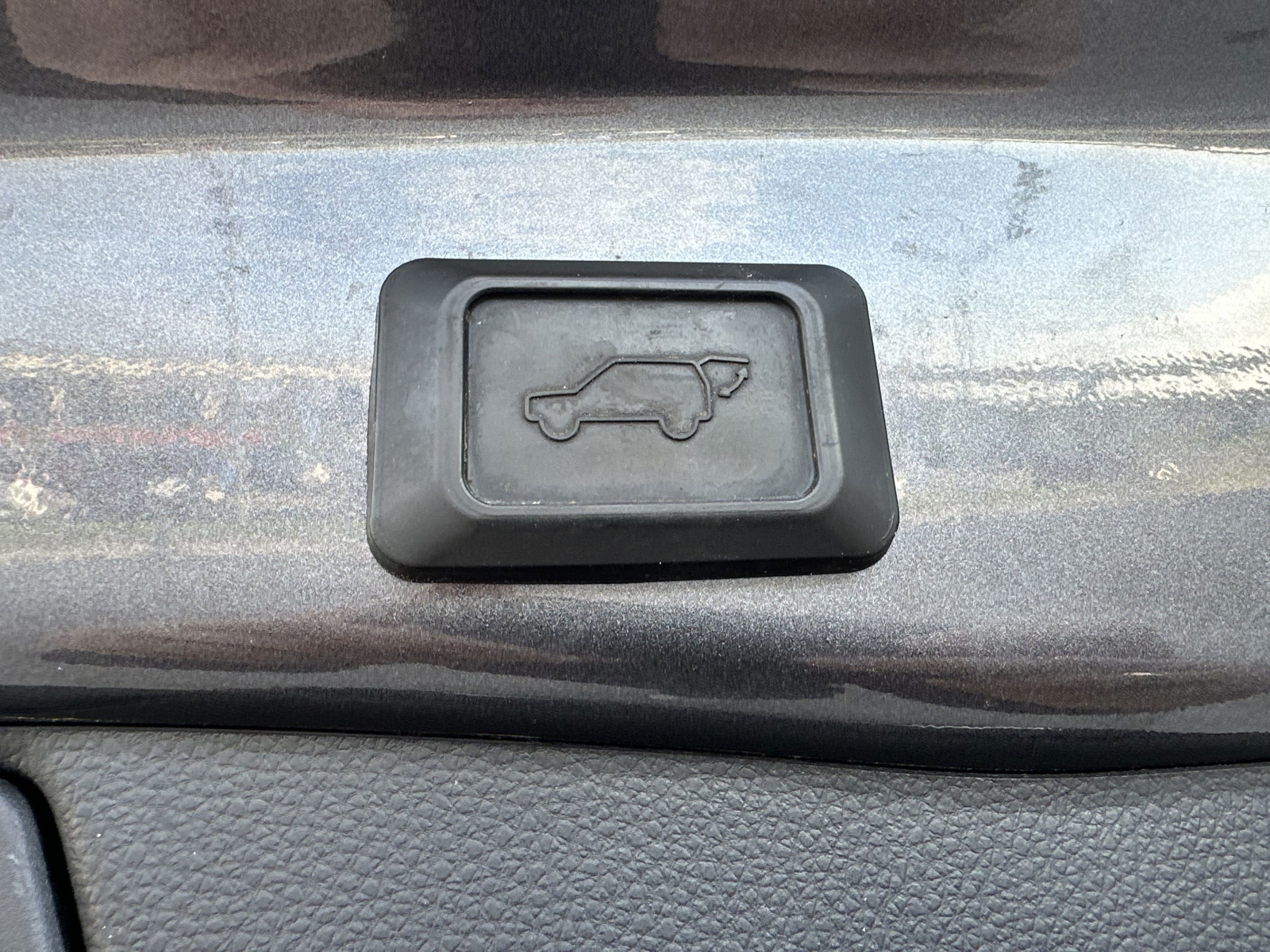Toyota RAV4 R PHEV Plug-in Hybrid