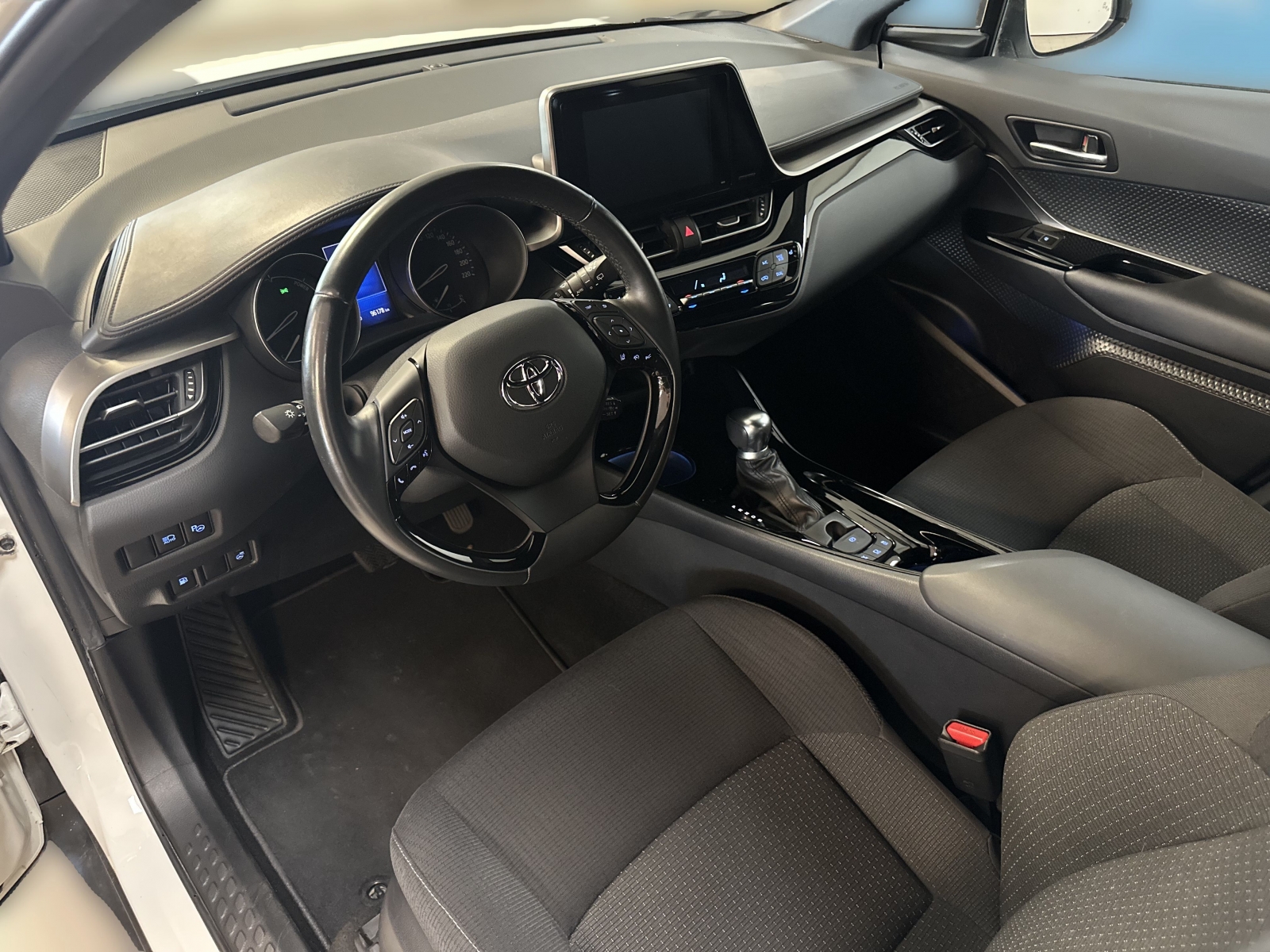 Toyota C-HR Hybrid