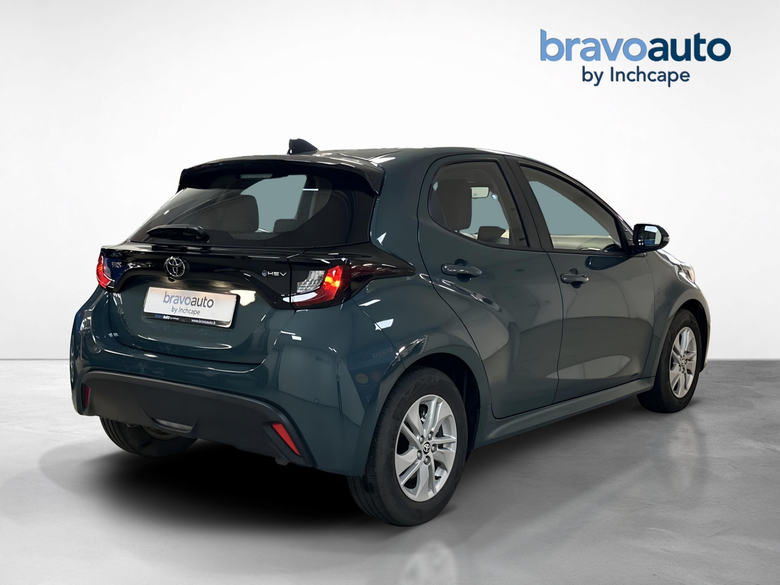Toyota Yaris ACTIVE HYBRID