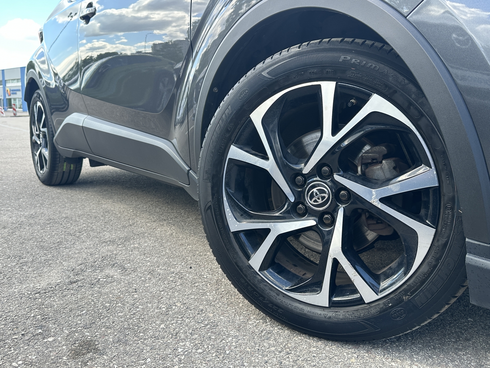 Toyota C-HR Hybrid