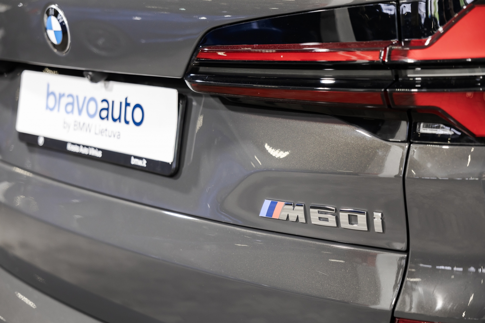 BMW X5 M60i xDrive