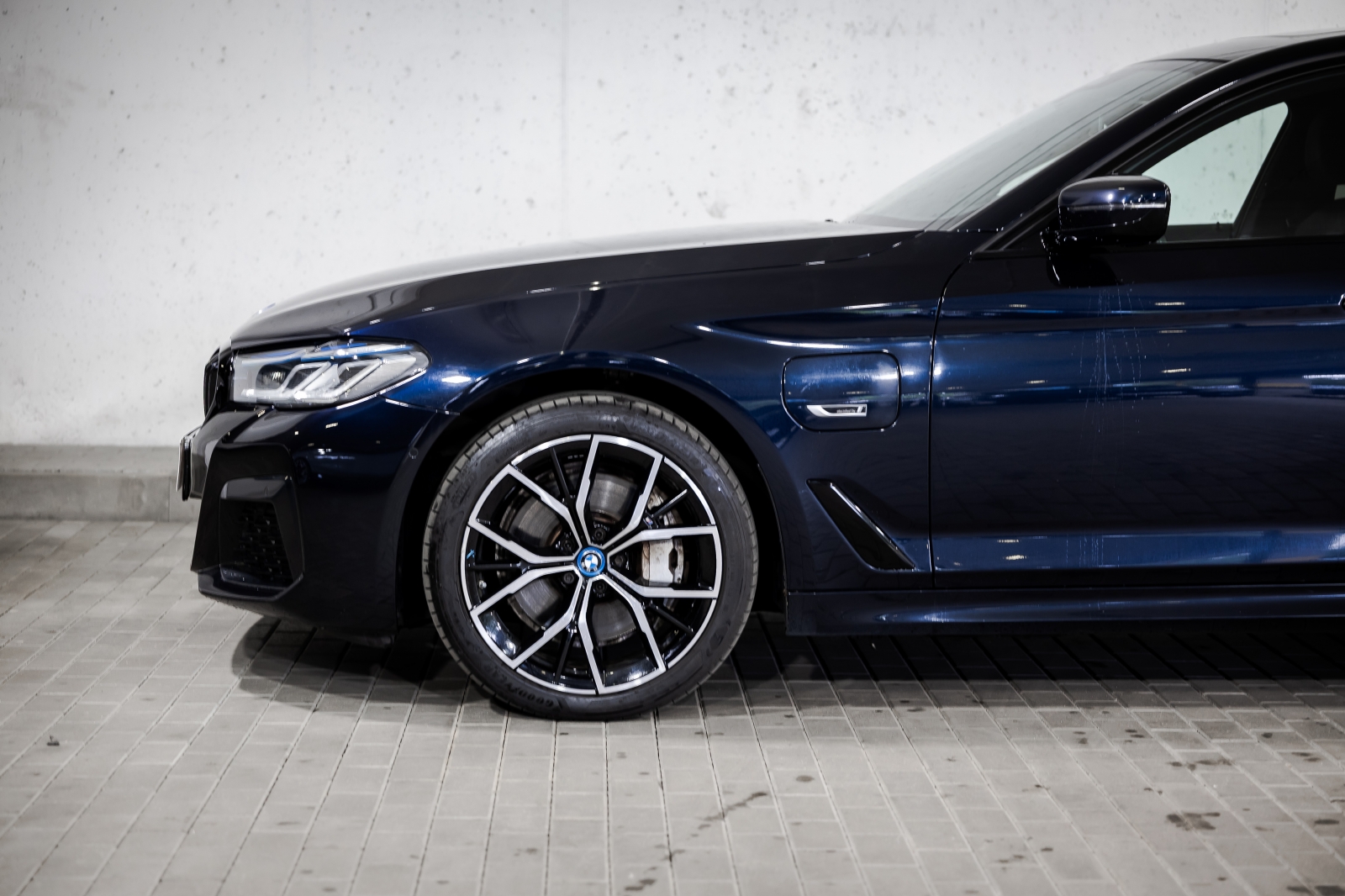 BMW 545 e xDrive