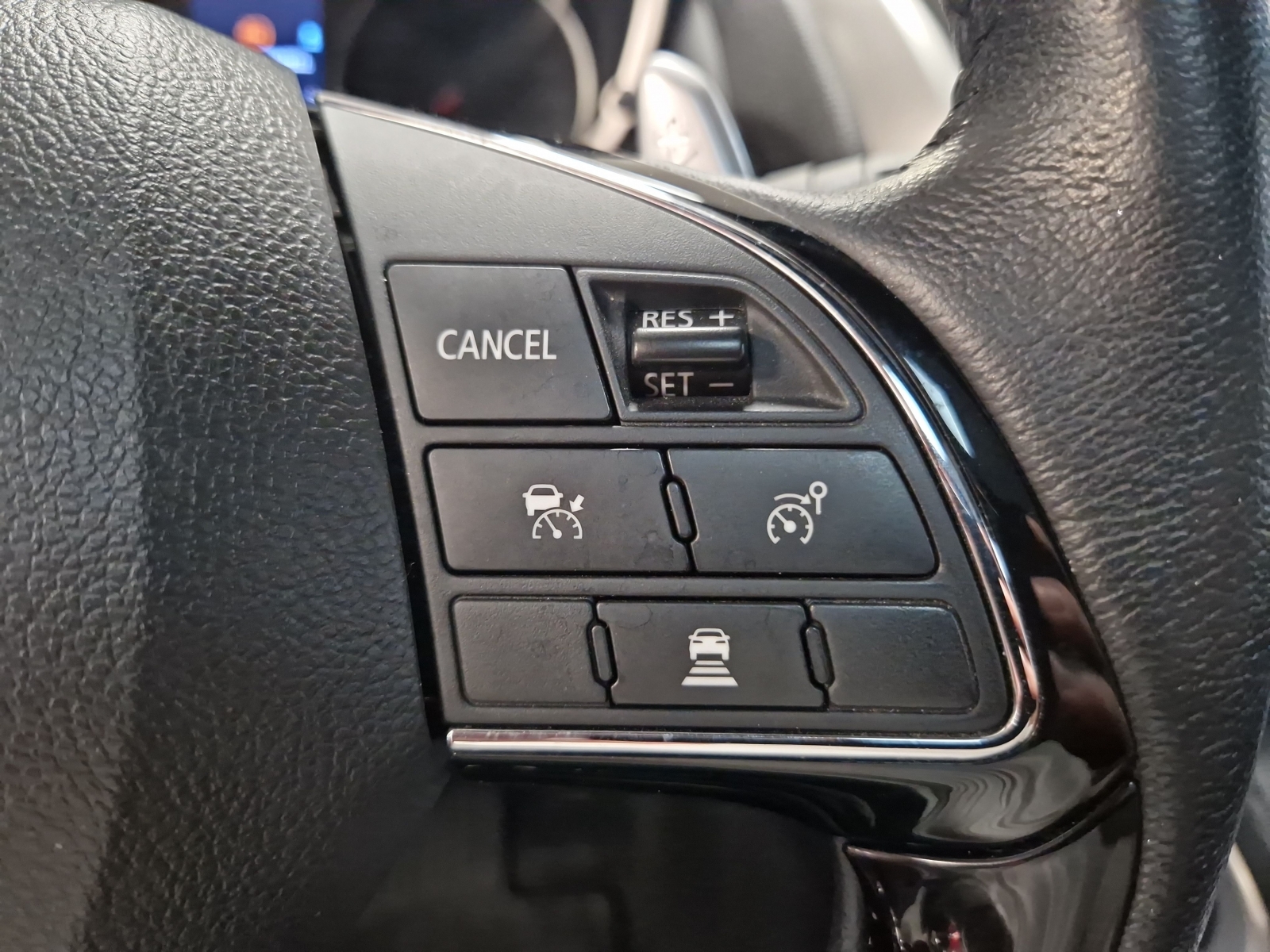 Mitsubishi Eclipse Cross Instyle+