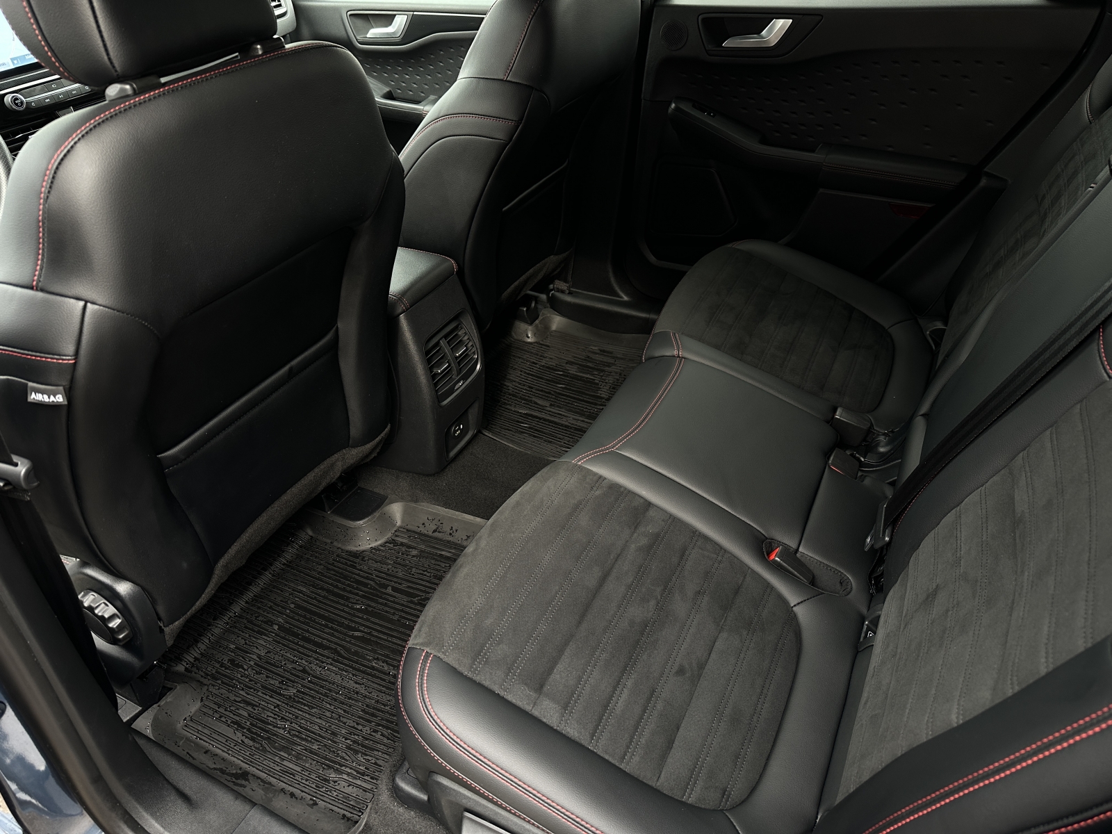 Ford Kuga ST-Line X Plug-In Hybrid