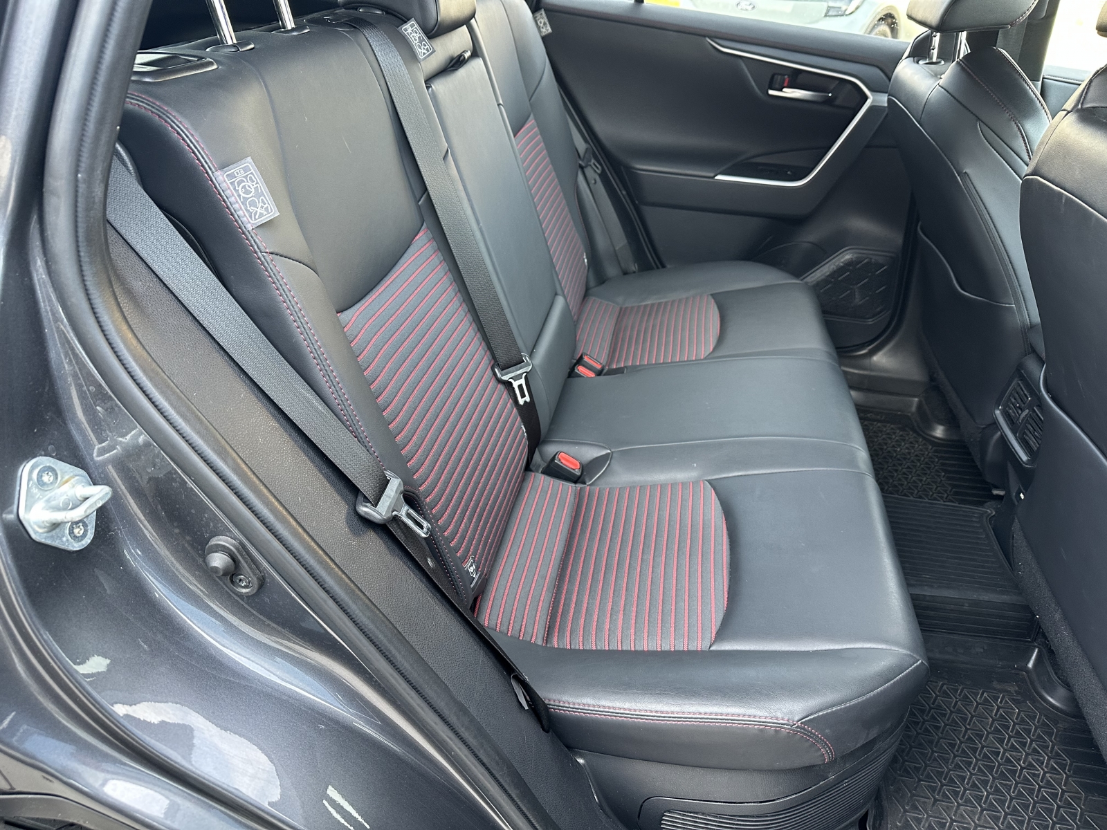 Toyota RAV4 R PHEV Plug-in Hybrid