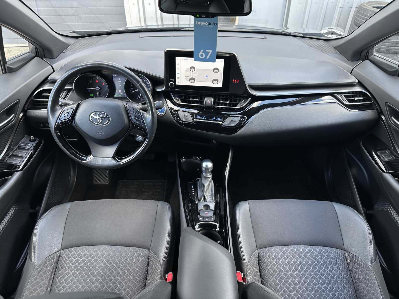 Toyota C-HR Hybrid