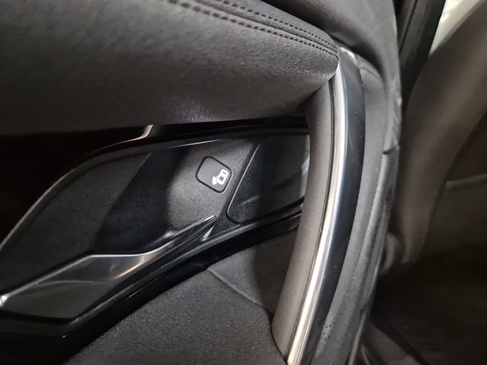Land Rover Discovery Sport SE D200