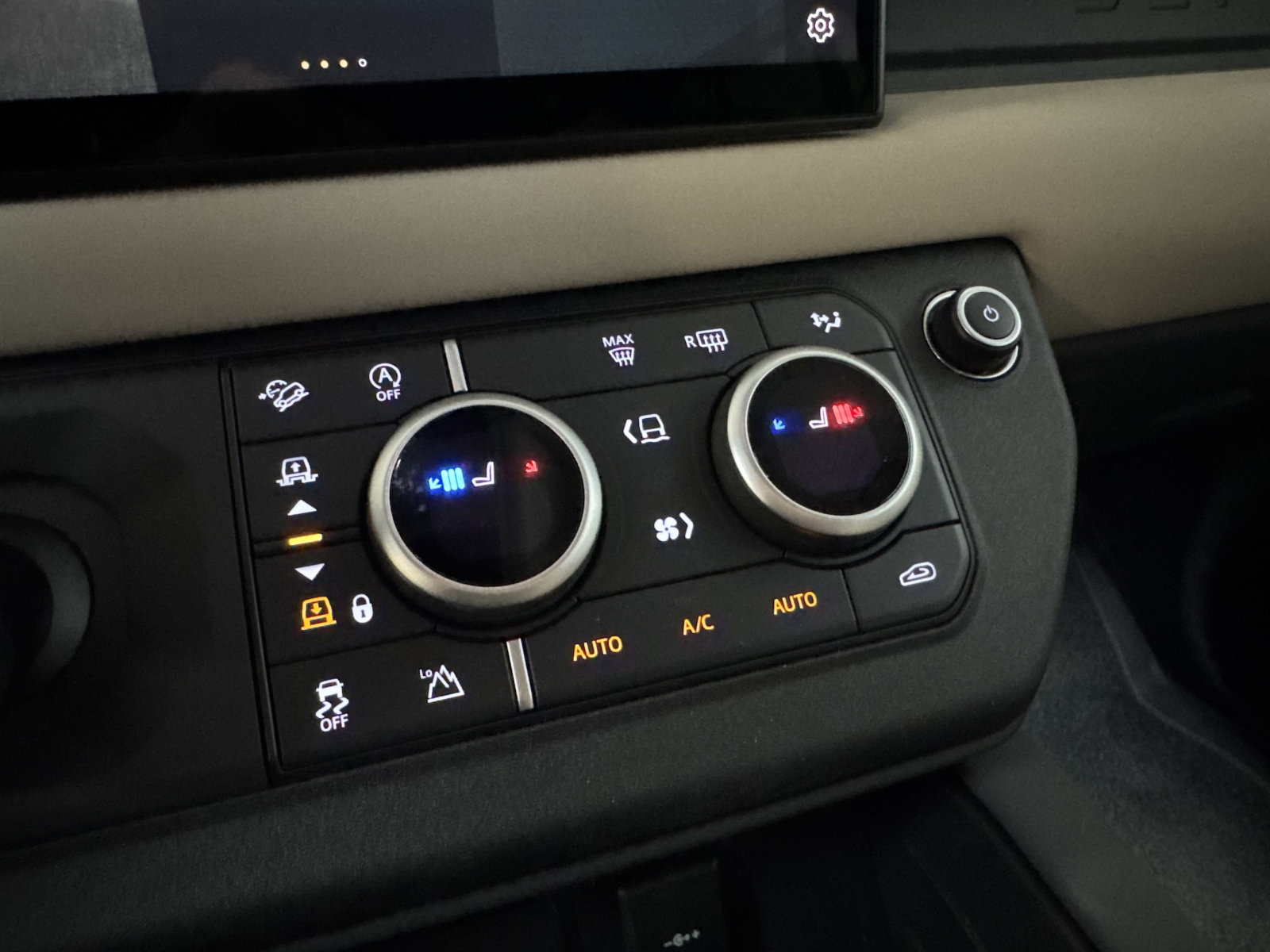 Land Rover Defender 110 D250 MHEV X-Dynamic HSE