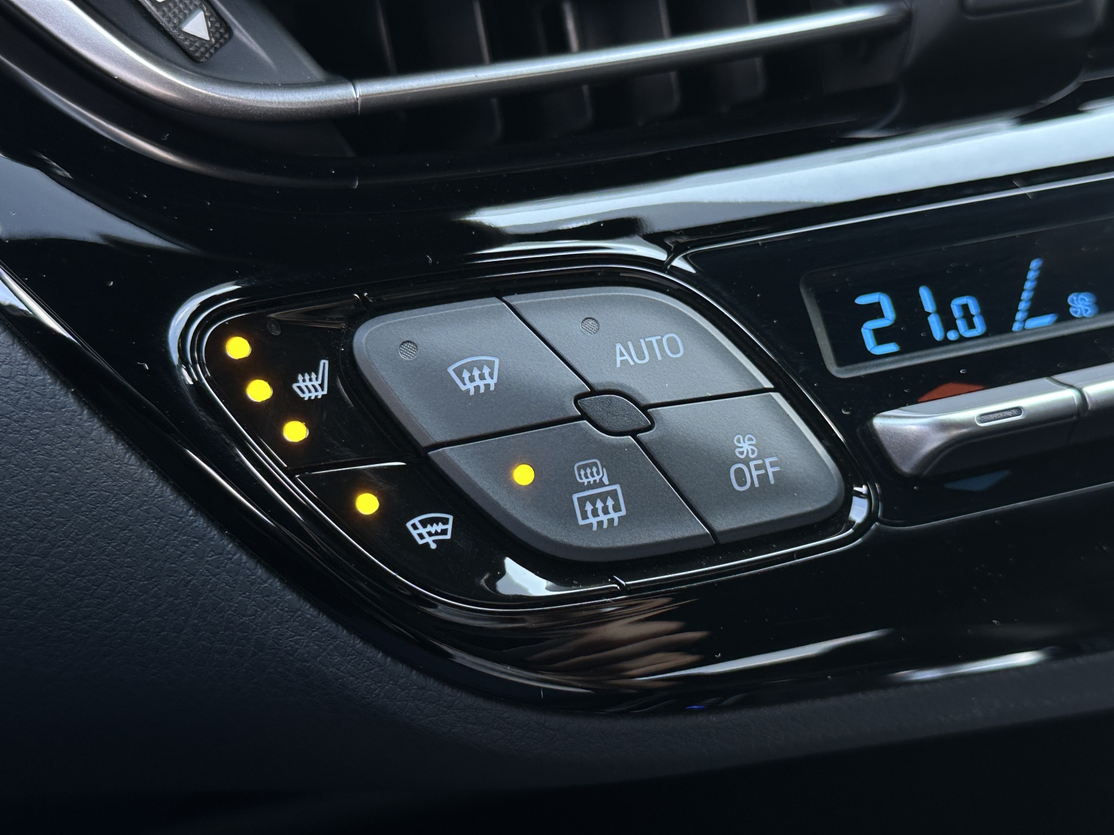Toyota C-HR Hybrid