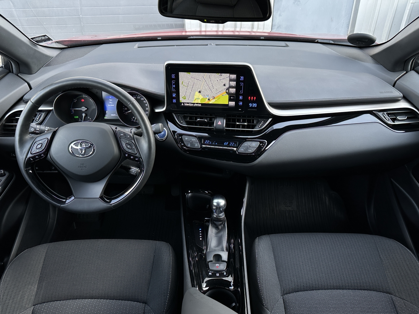 Toyota C-HR Hybrid
