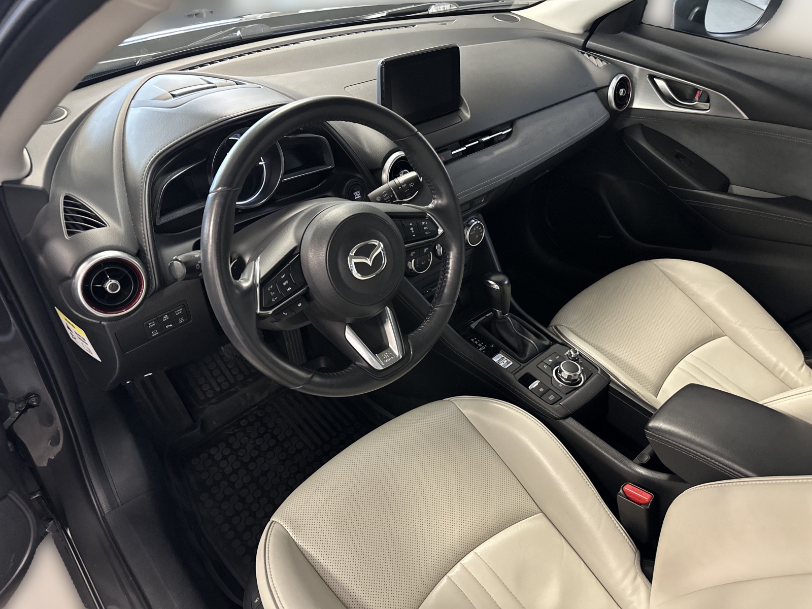 Mazda CX-3 Luxury FWD