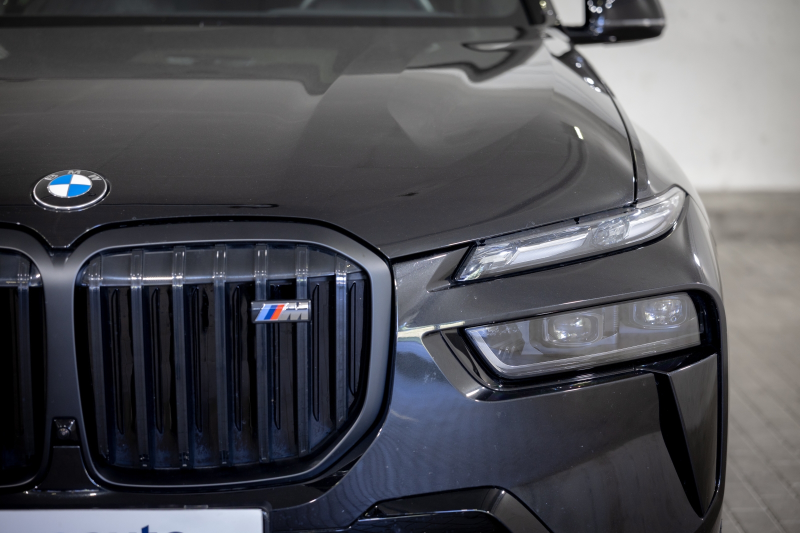 BMW X7 M60i xDrive